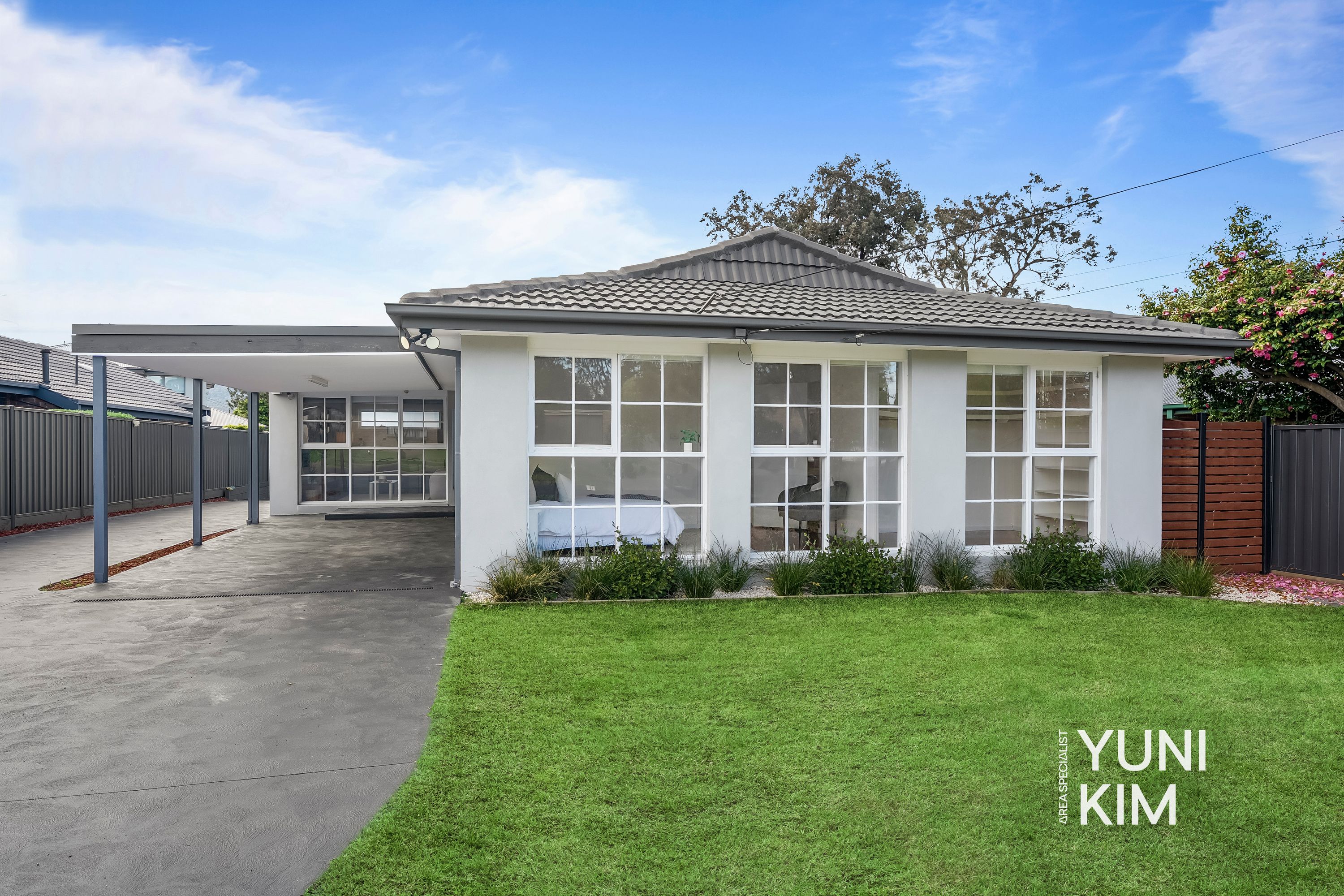 1/13 Folkstone Crescent, Ferntree Gully - Image 1