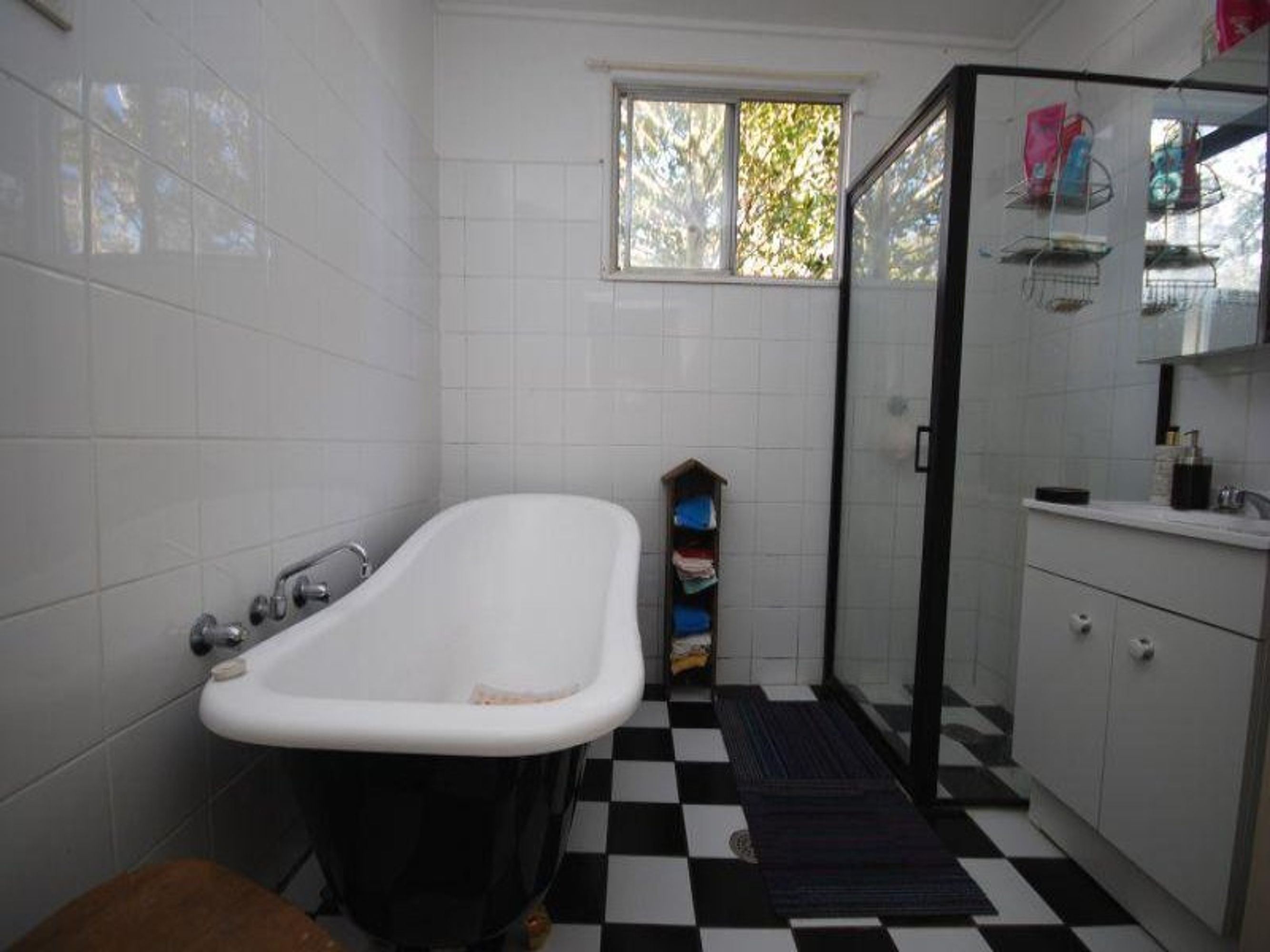 24 Barton St, Katoomba - Thumbnail 4