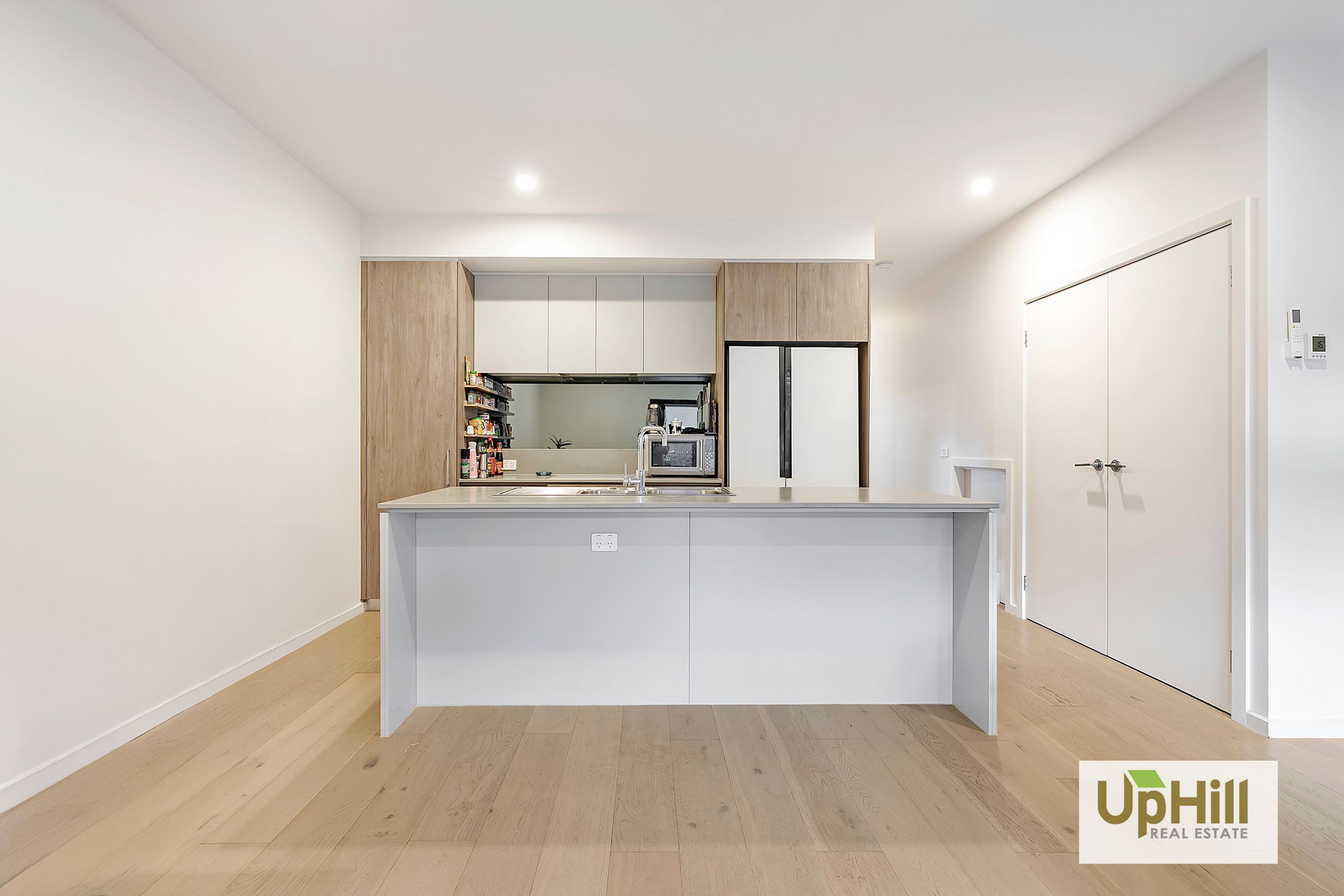 93 HAYTON PARK BOULEVARD, Cranbourne West - Thumbnail 5
