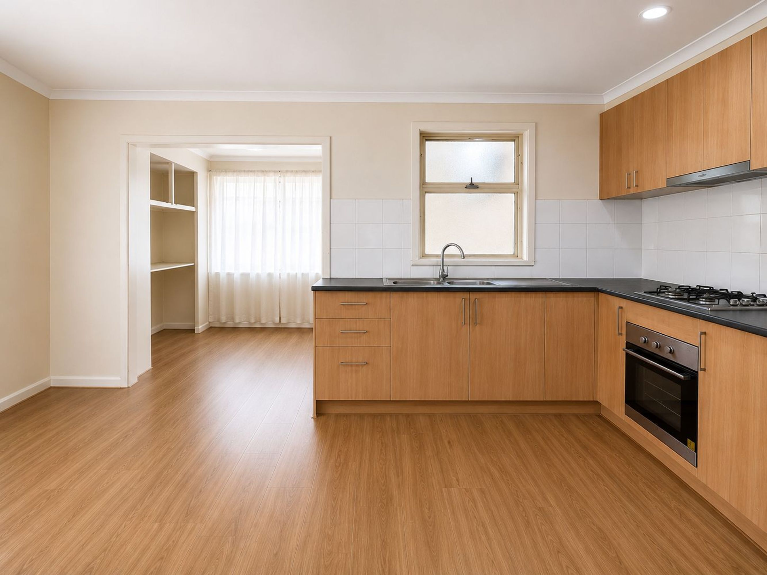22 Beaver Street, St Albans VIC 3021, St Albans - Thumbnail 2