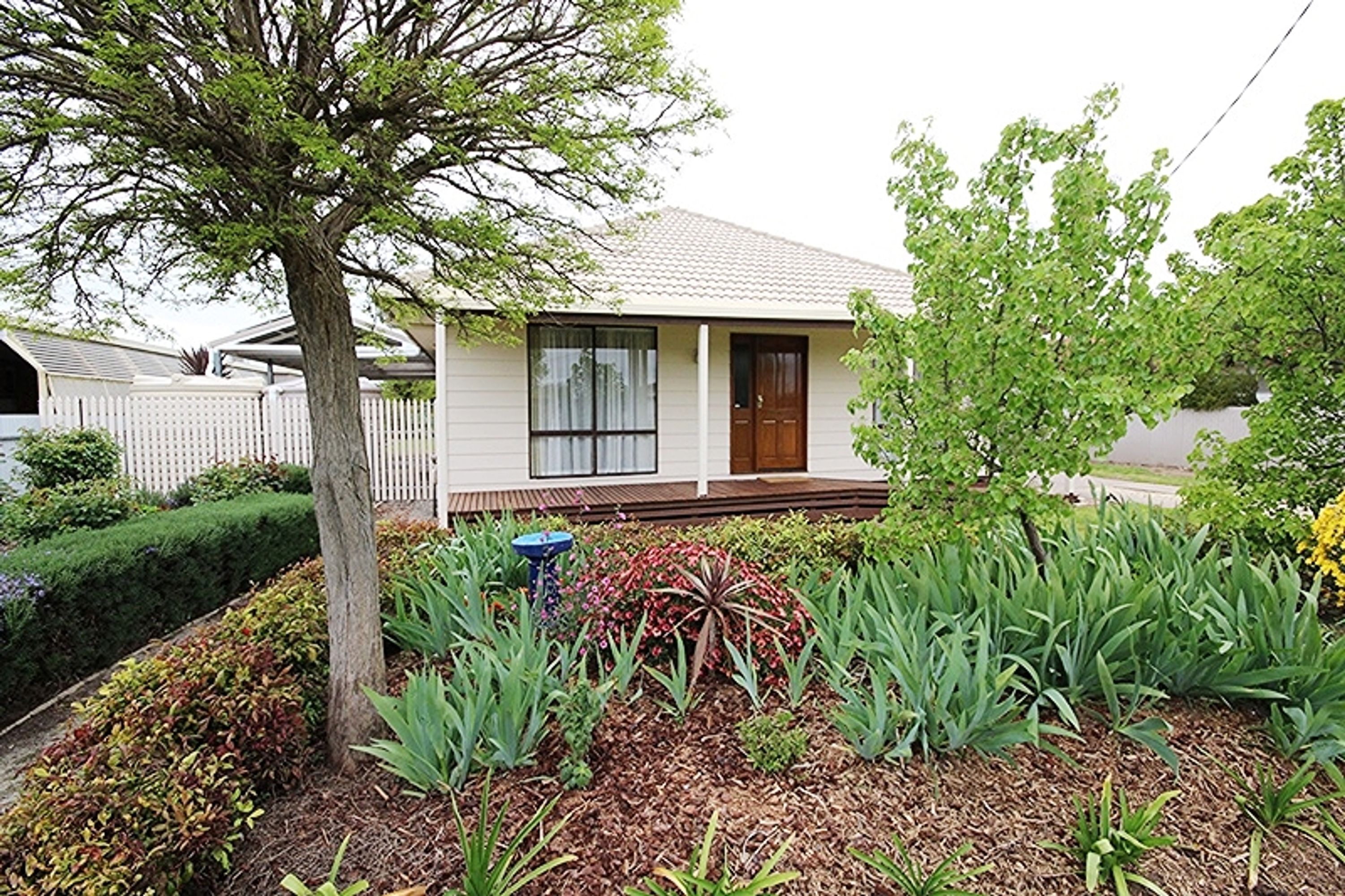 2 Davis Drive, Horsham VIC 3400, Horsham - Thumbnail 2