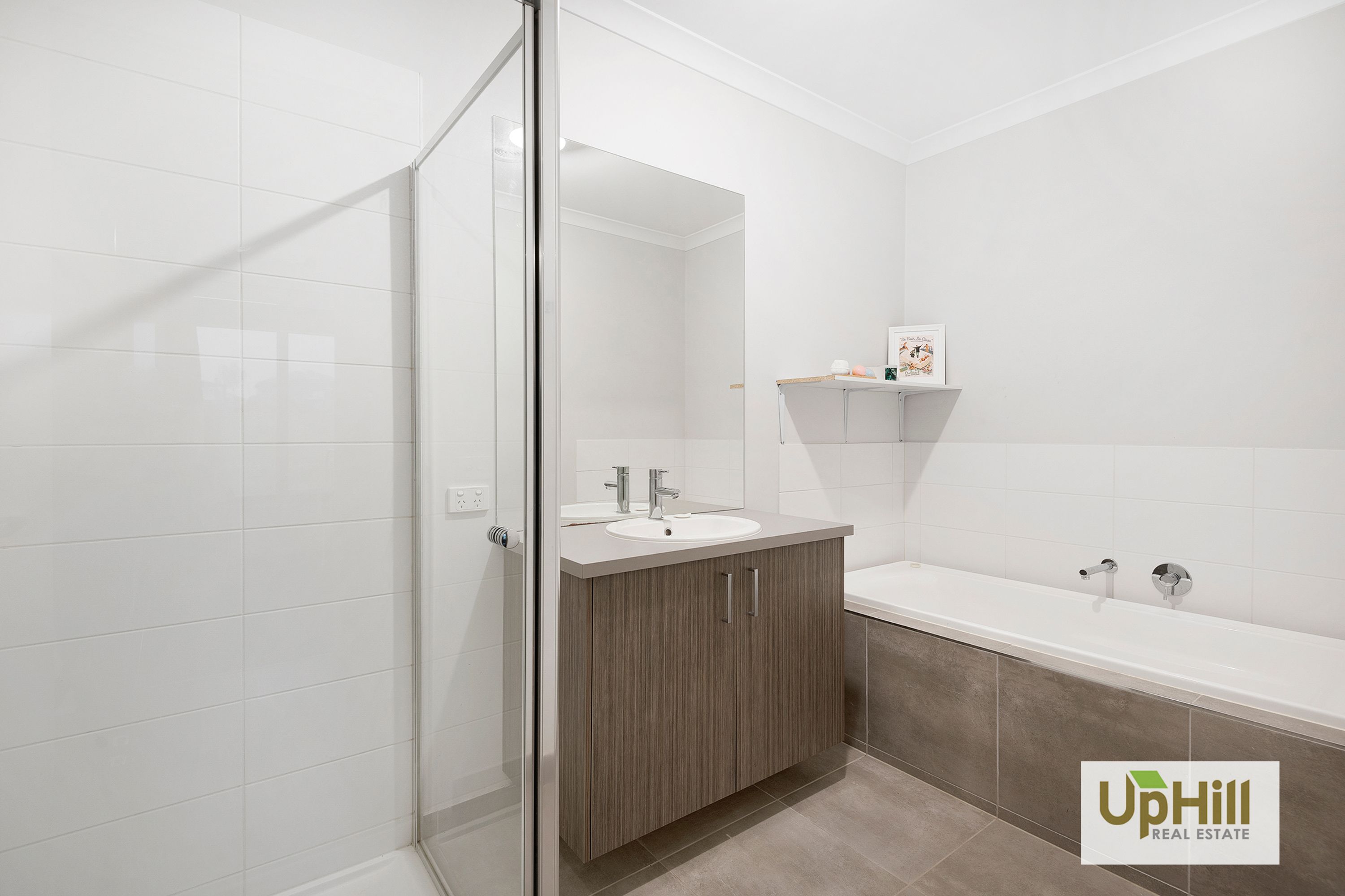 9 Emanda Lane, Clyde North - Thumbnail 8