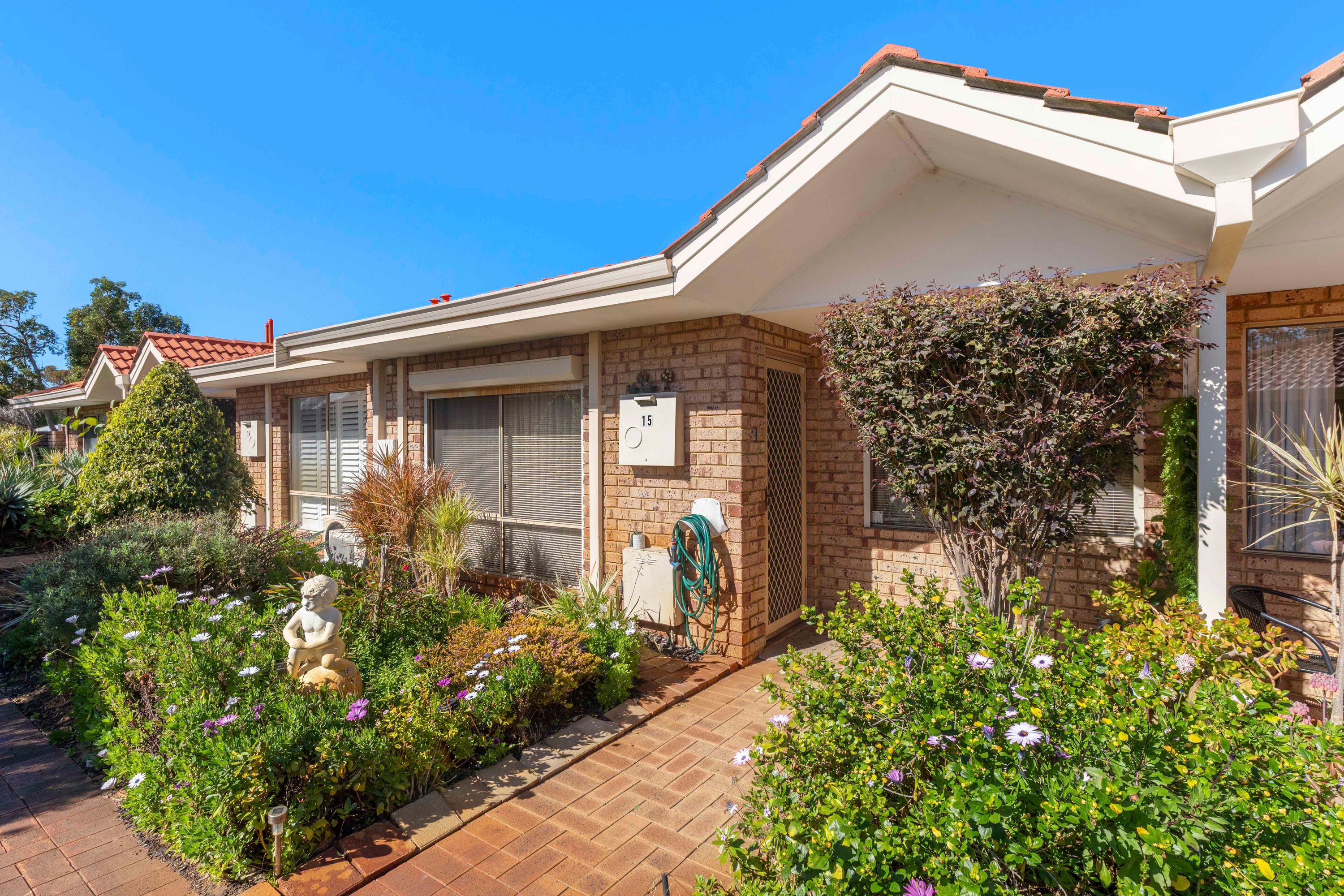 15/39 Hillwood Avenue, Warwick - Image 1