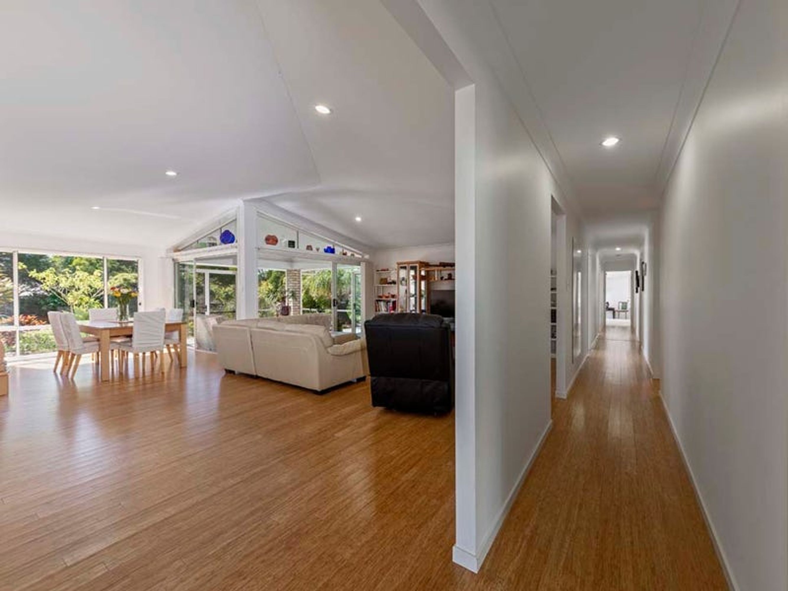 115 Mahogany Drive, Gulmarrad - Thumbnail 6