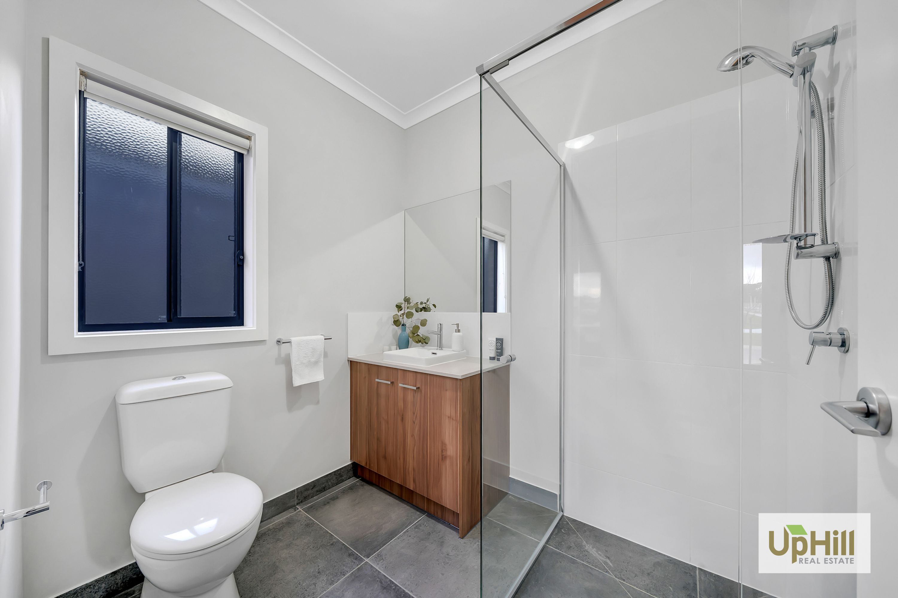 12 Lefrant Way, Cranbourne South - Thumbnail 2