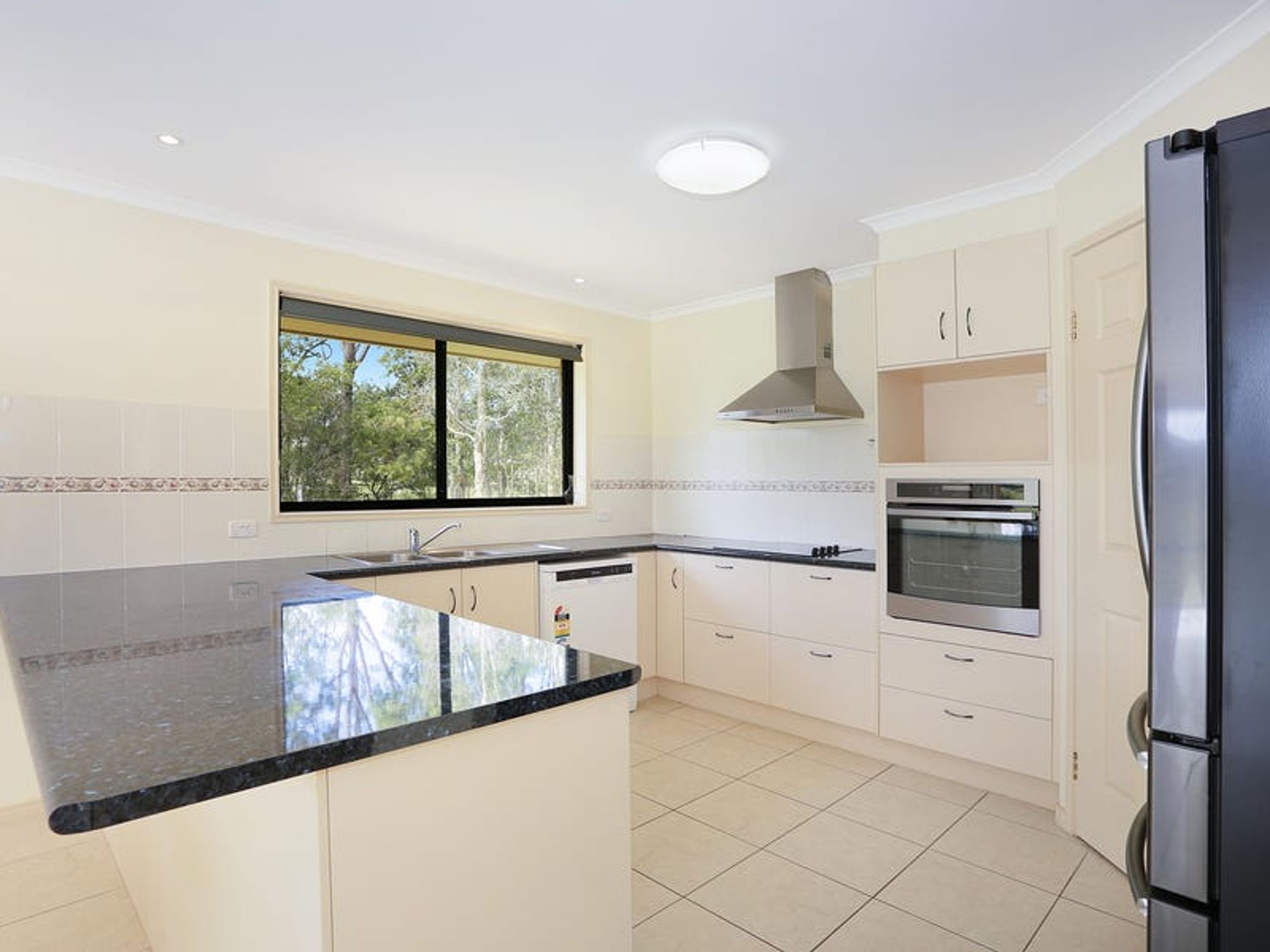 6 Margaret Court, Gulmarrad - Thumbnail 3