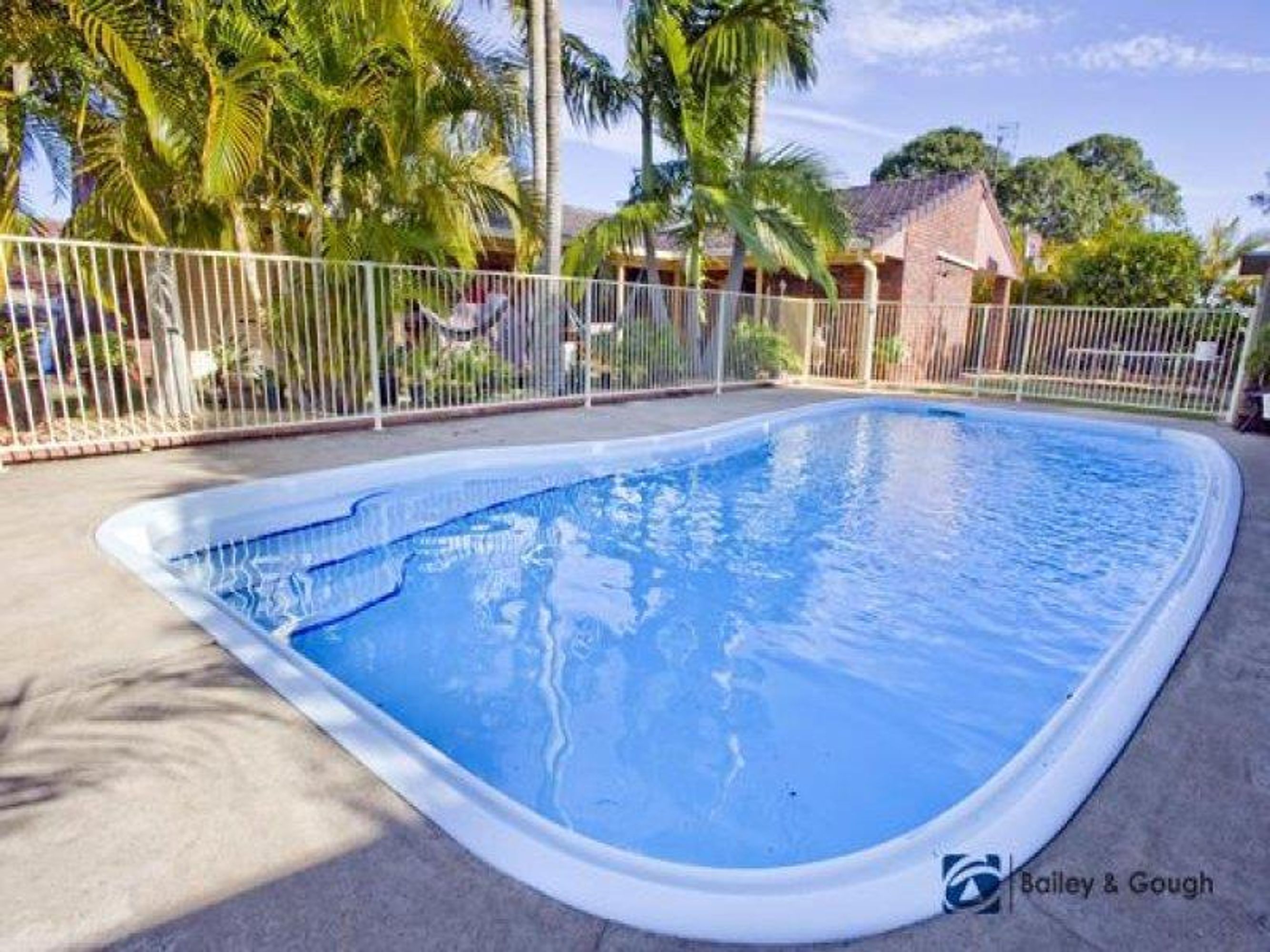10 Shadybower Drive, Junction Hill - Thumbnail 4
