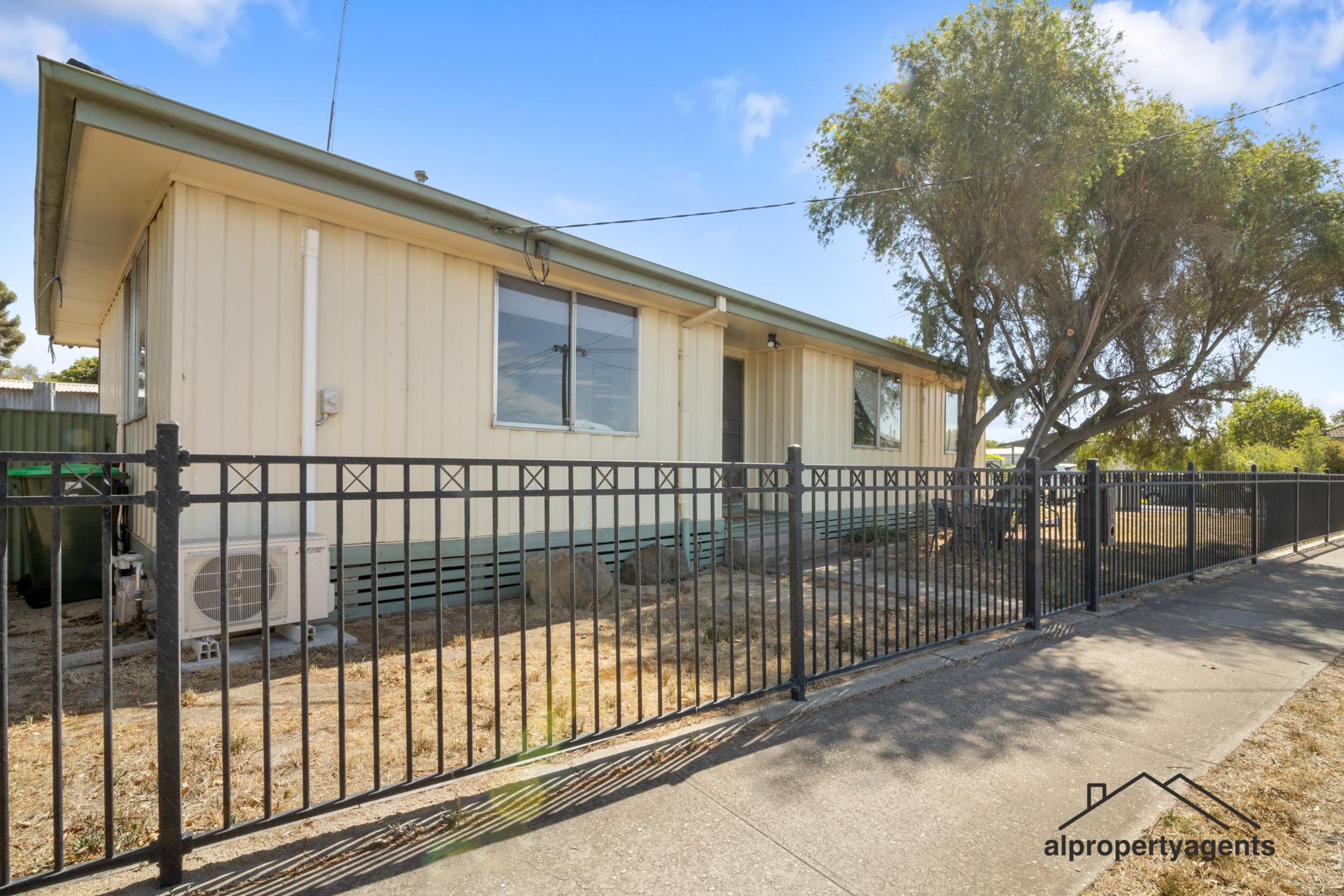 23 Felstead Avenue, Horsham VIC 3400, Horsham - Thumbnail 2