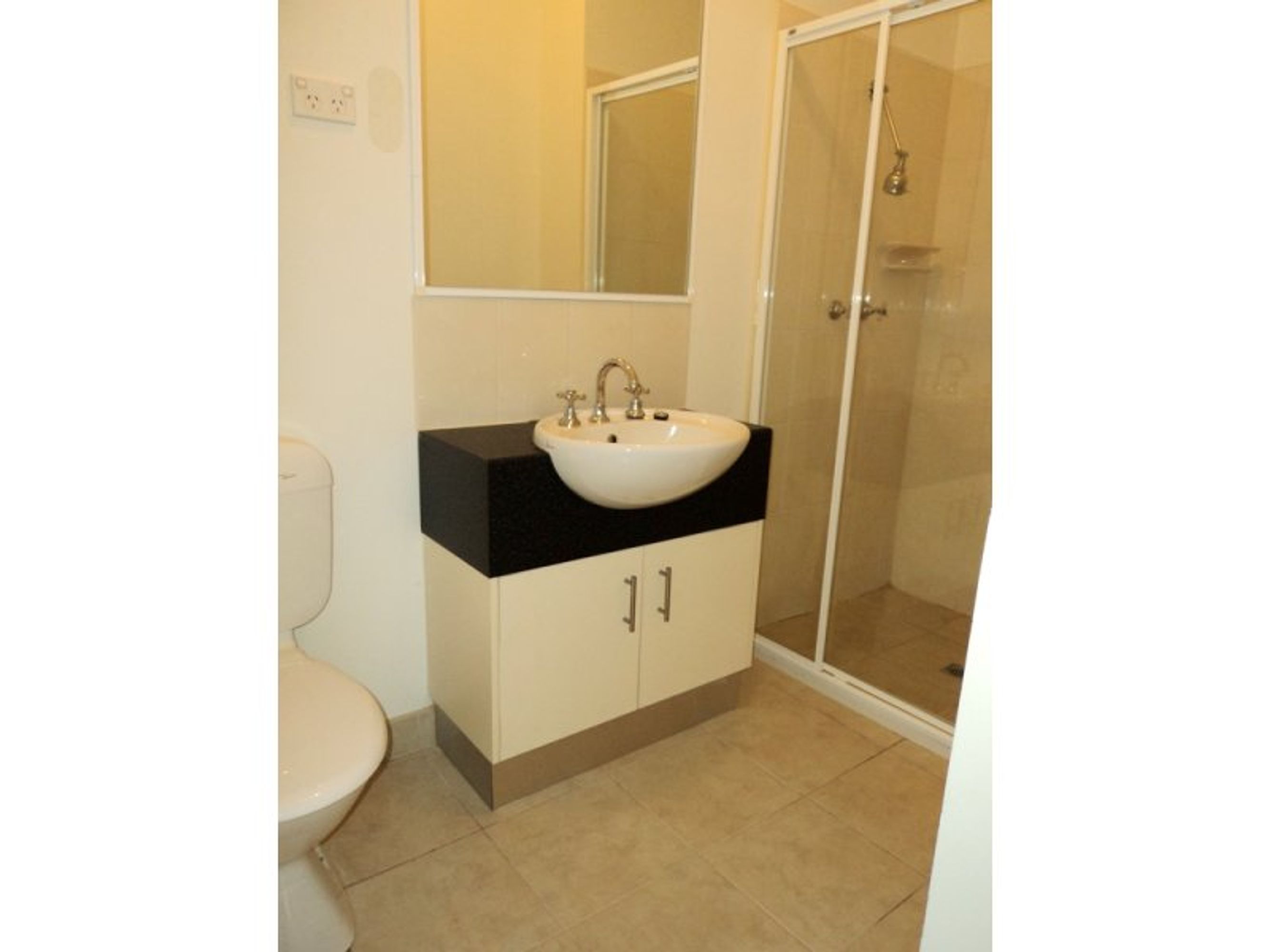 62-64 Sandown Road, Springvale - Thumbnail 2