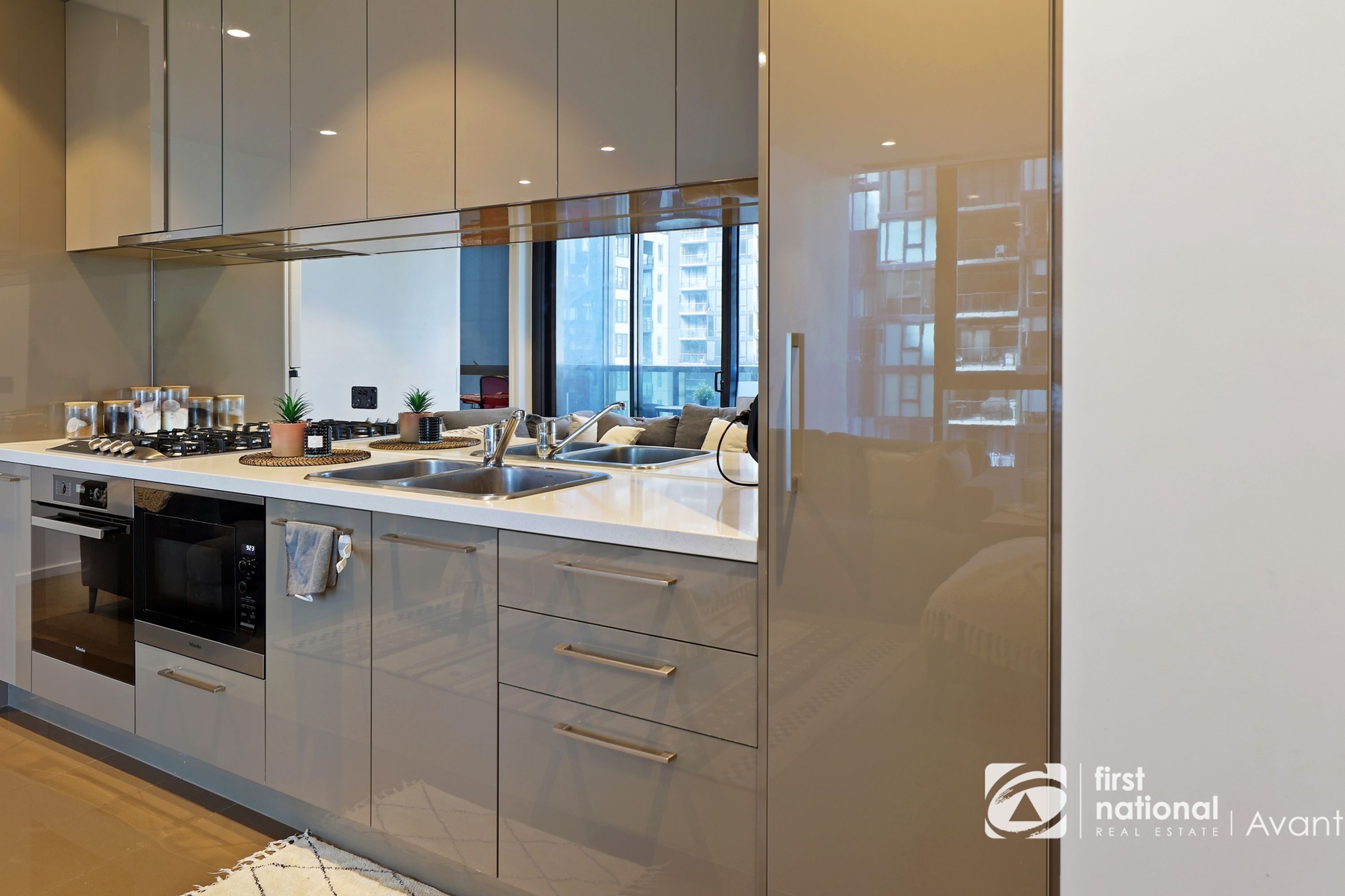 1702/60 Kavanagh Street, Southbank - Thumbnail 7
