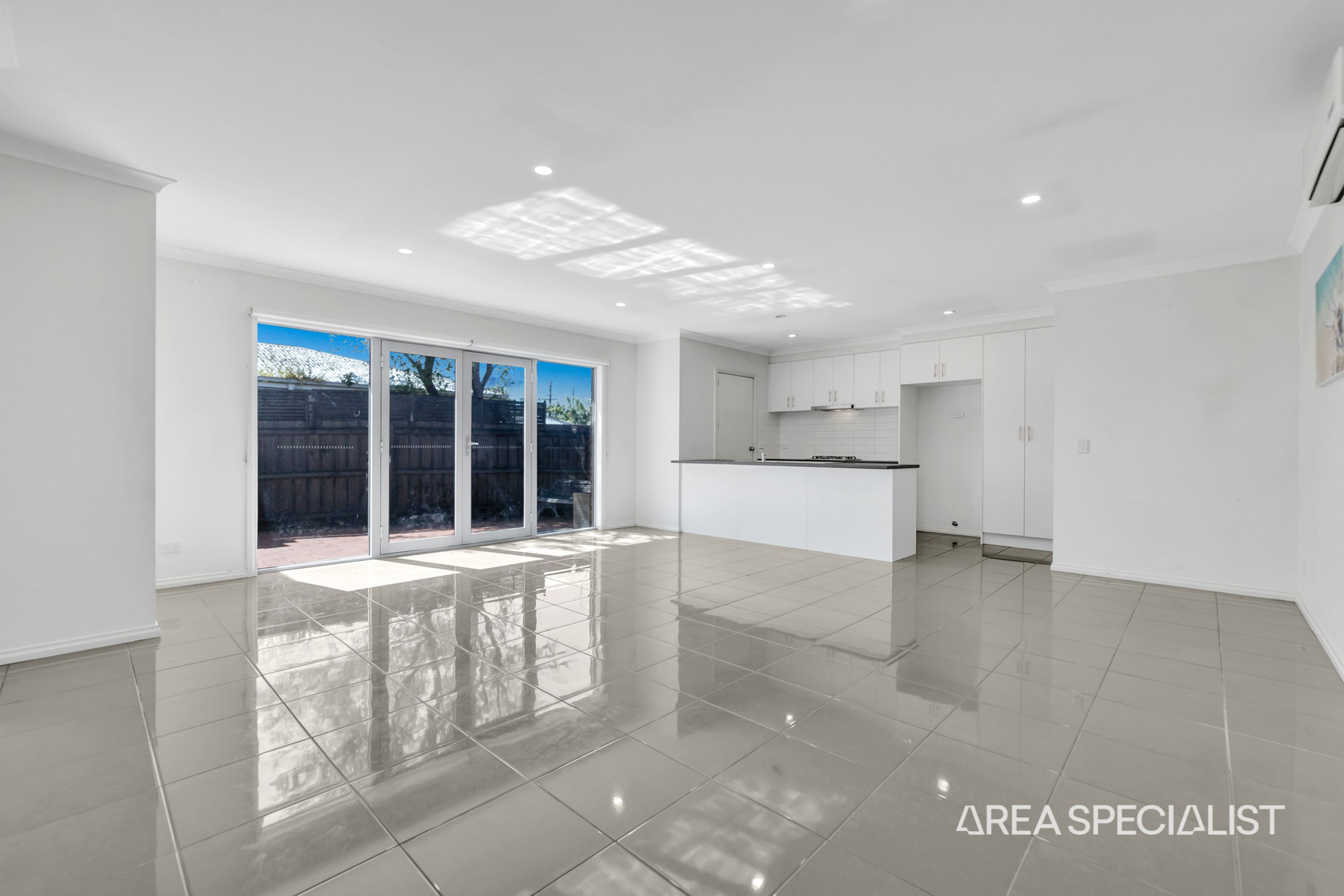 2/33 Camellia Crescent, Norlane VIC 3214, Norlane - Thumbnail 5