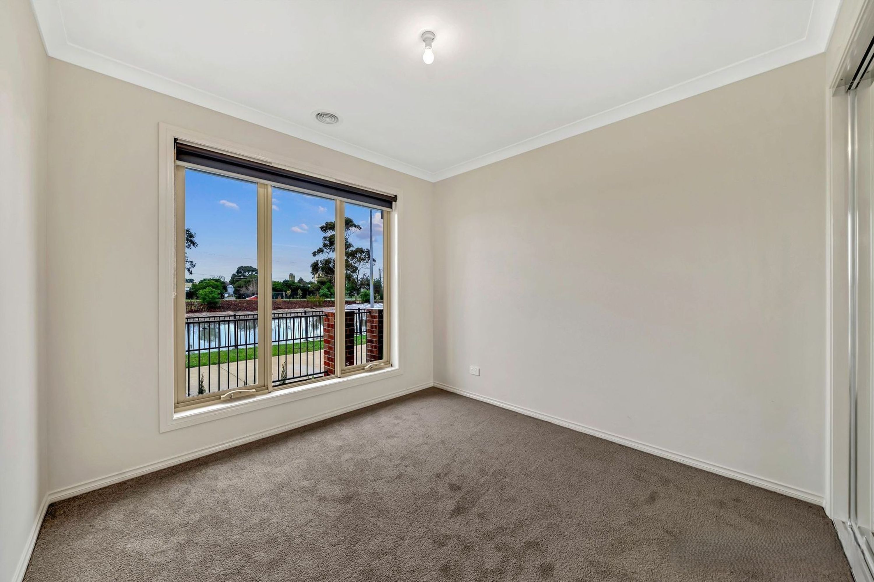 19 Hunt Way, Pakenham - Thumbnail 5