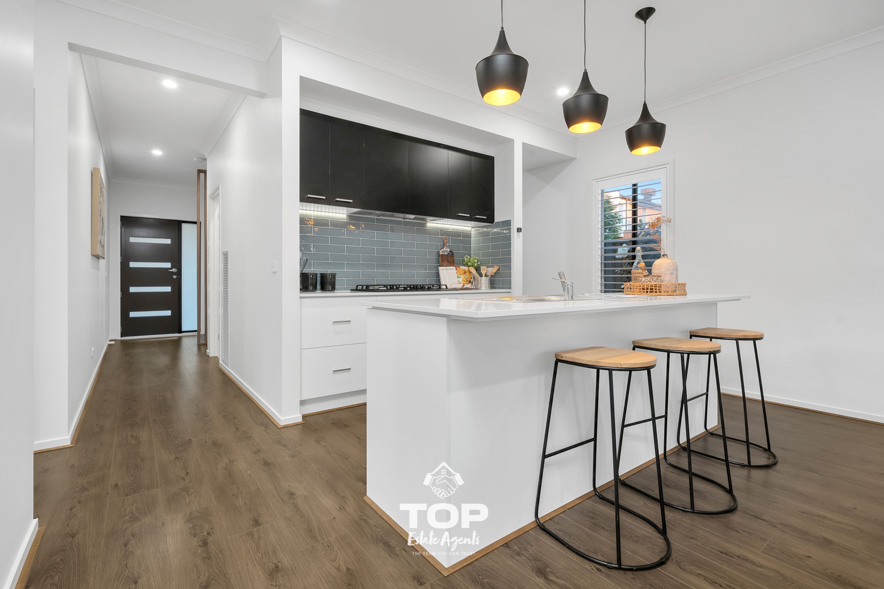 28 Evica Road, Clyde North - Thumbnail 7