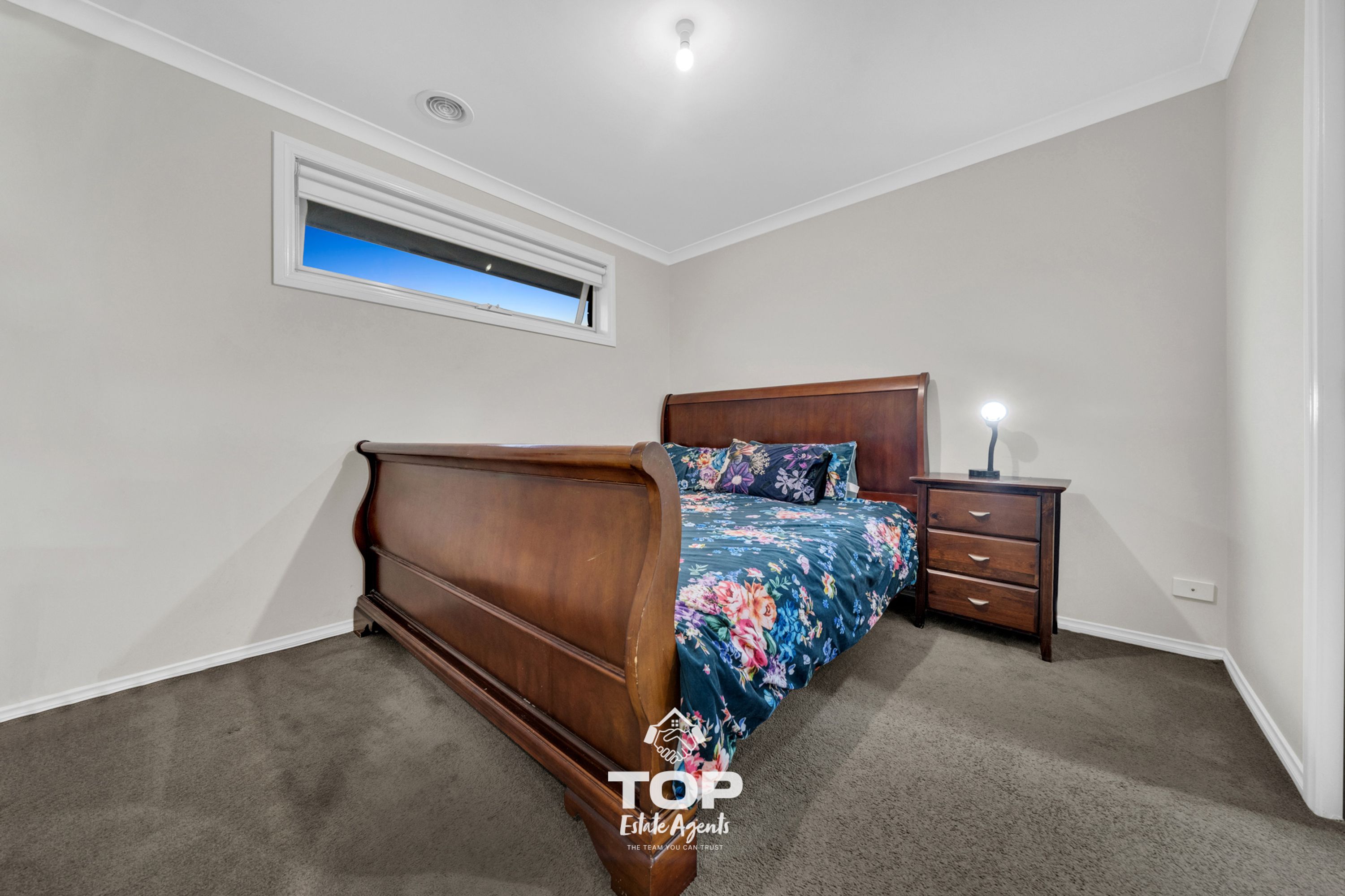 33 Sapphire Crescent, Pakenham - Thumbnail 4