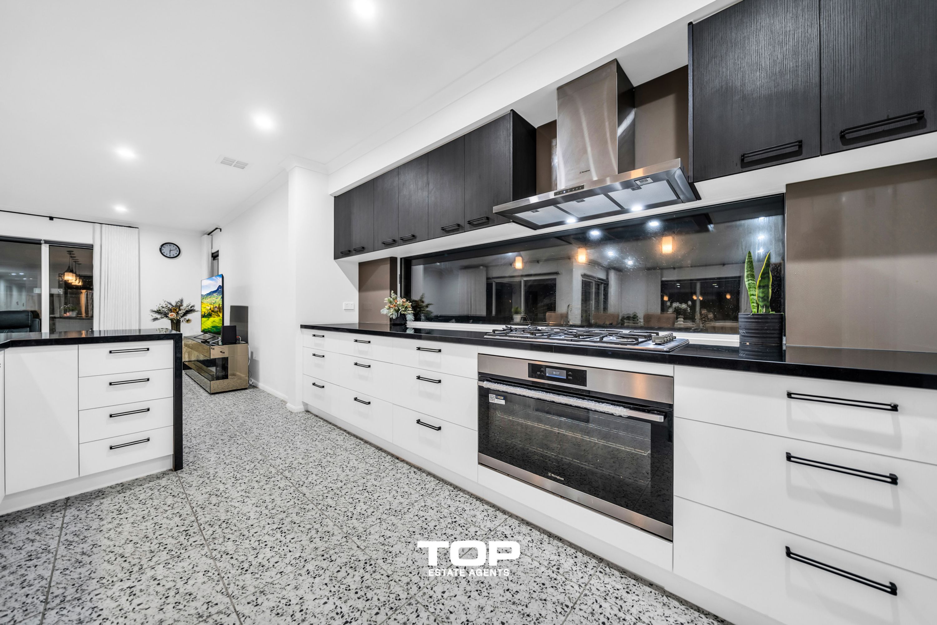 21 Muturu Street, Clyde North - Thumbnail 7