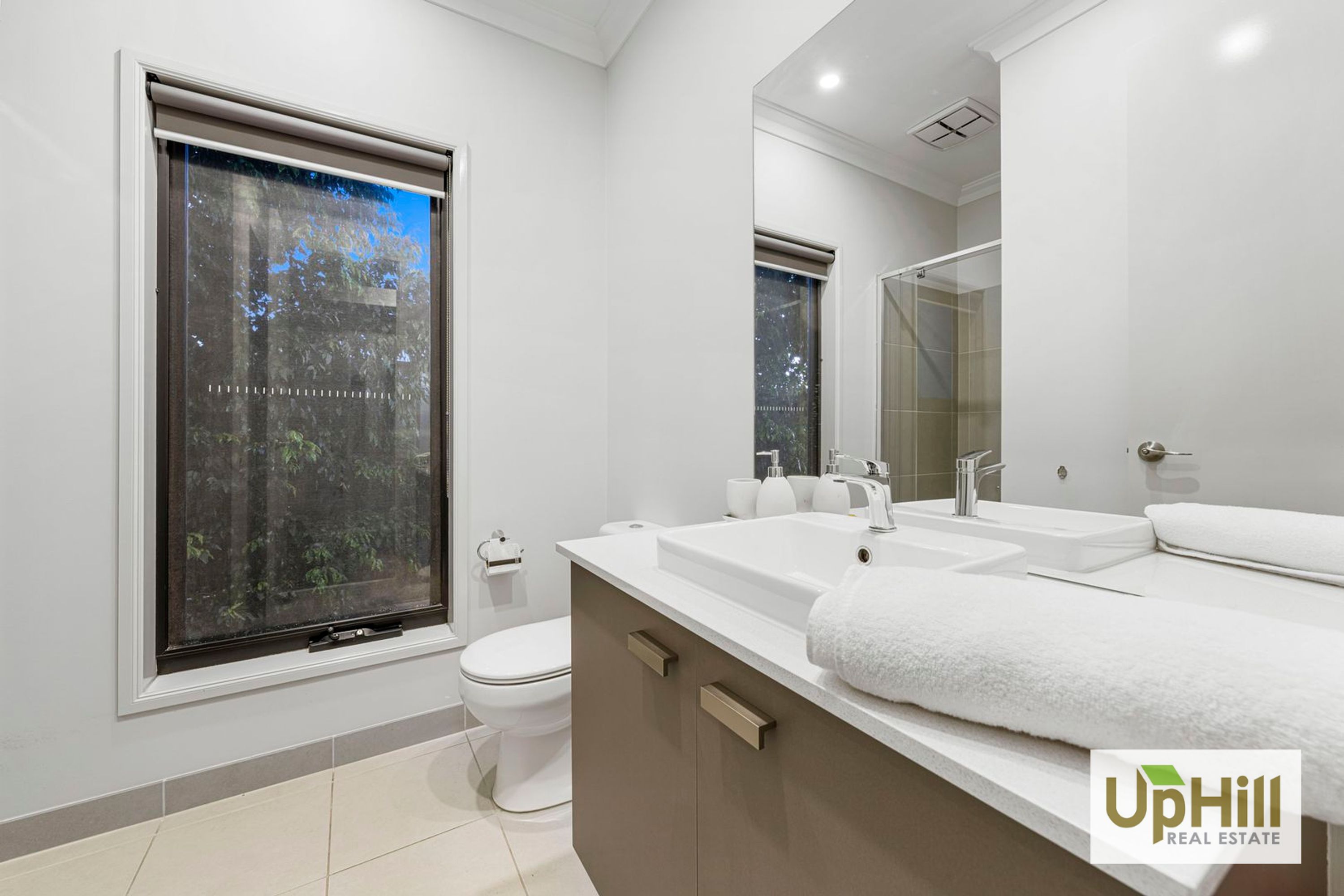 21 Kilmarnock Way, Clyde North - Thumbnail 4