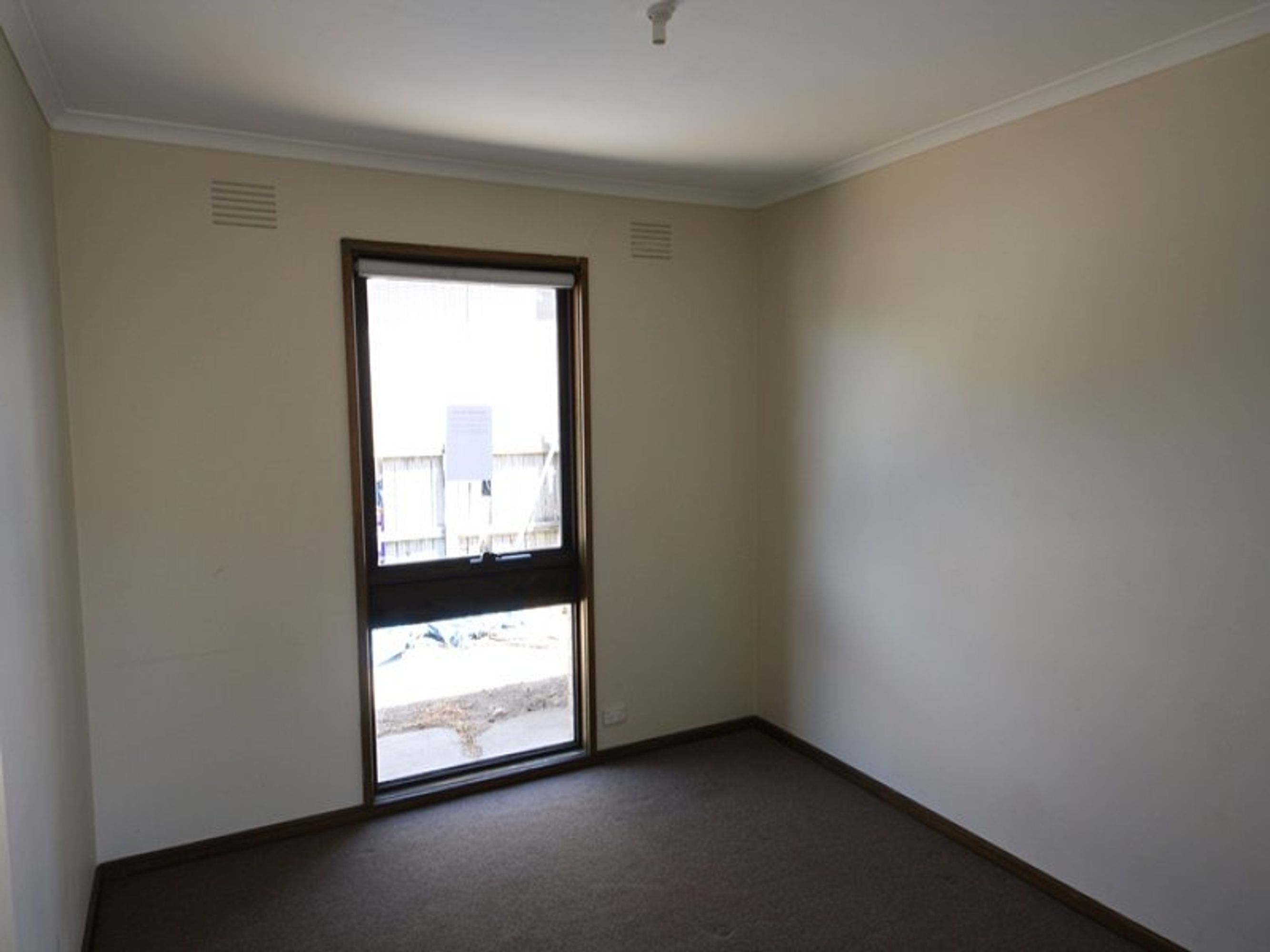 21 Creek Crescent, Horsham VIC 3400, Horsham - Thumbnail 5