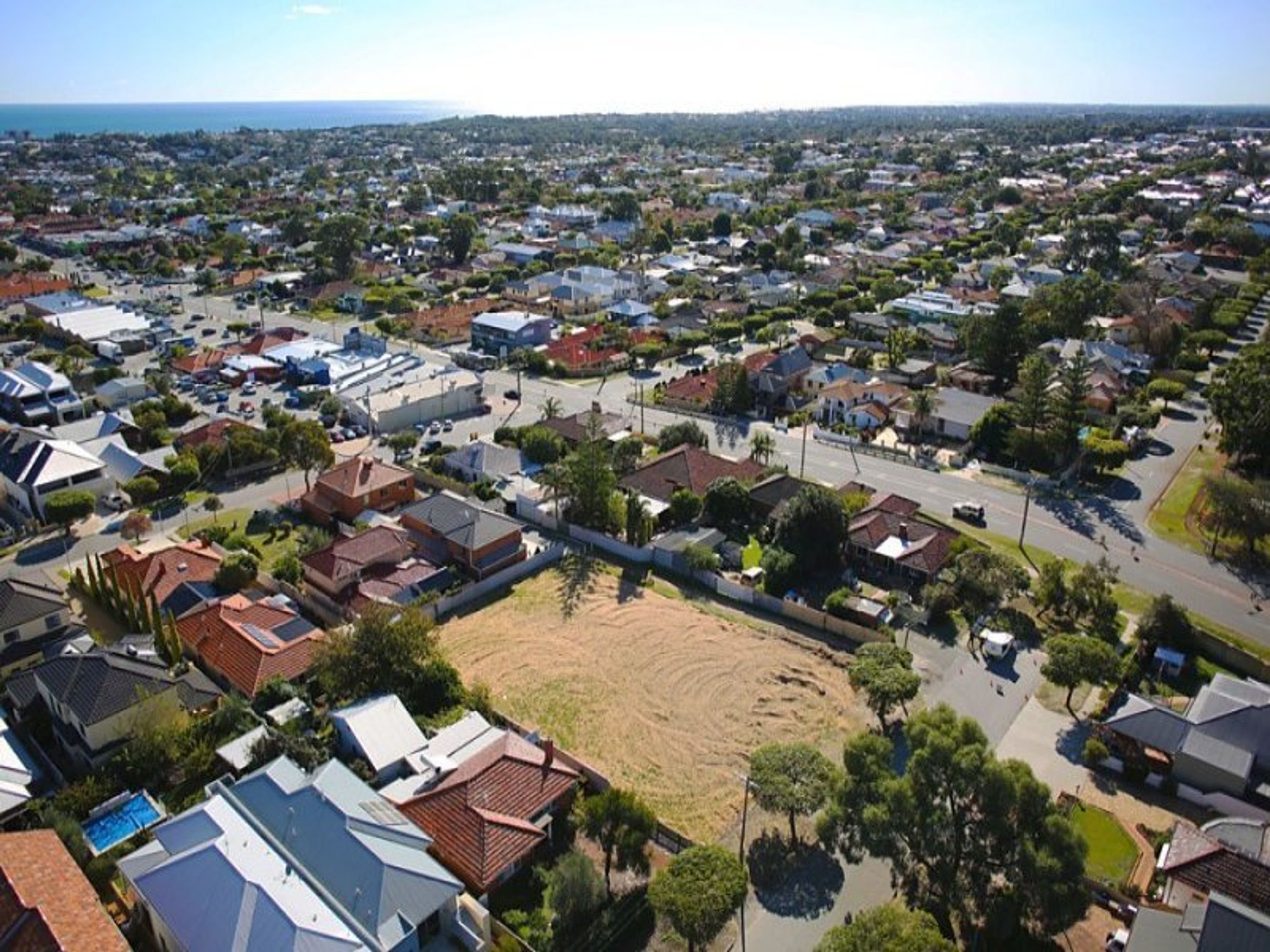 74 Brodie Lane, Doubleview - Thumbnail 5