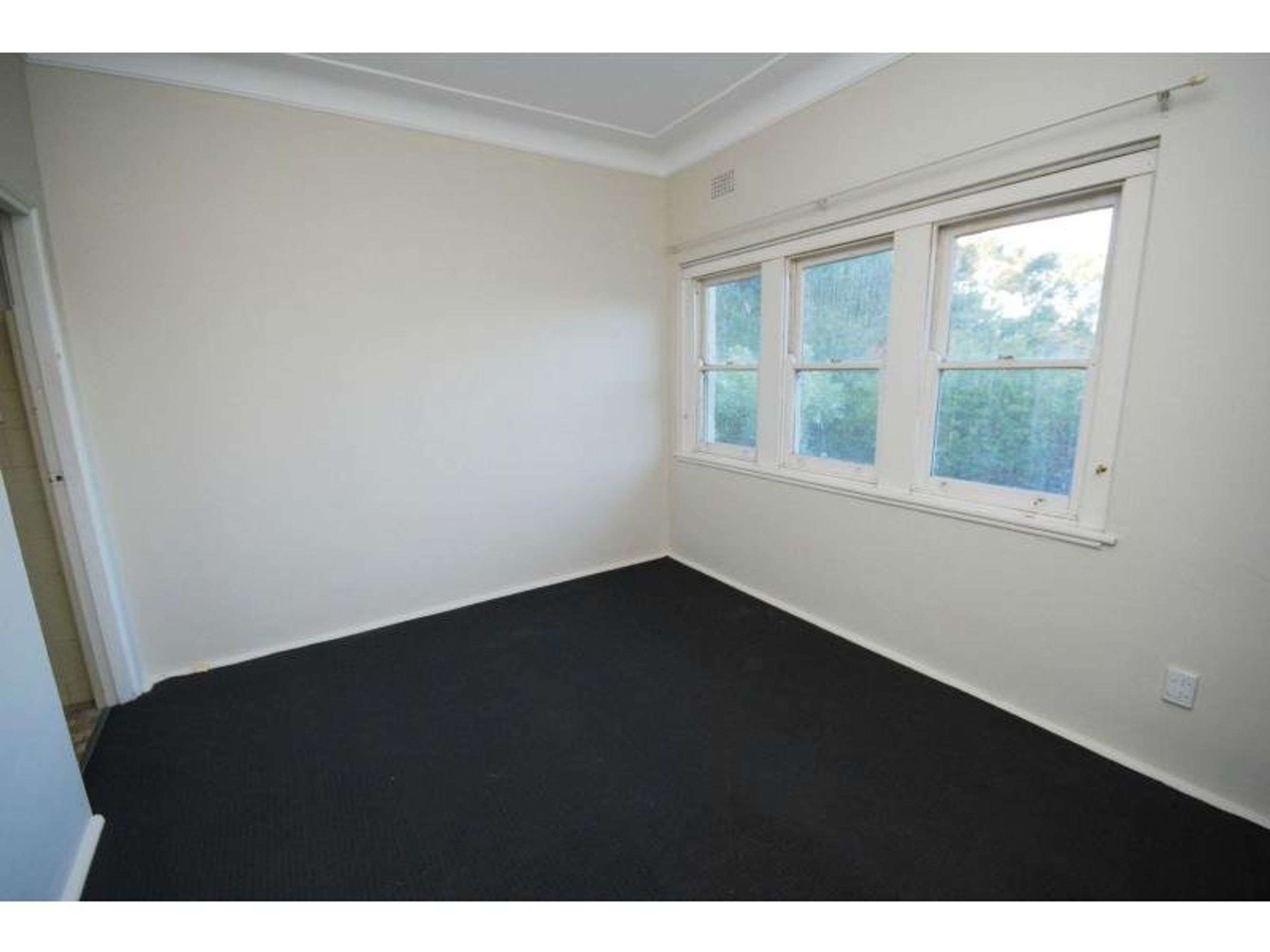 Villa 3/114 Waratah Street, Katoomba - Thumbnail 4