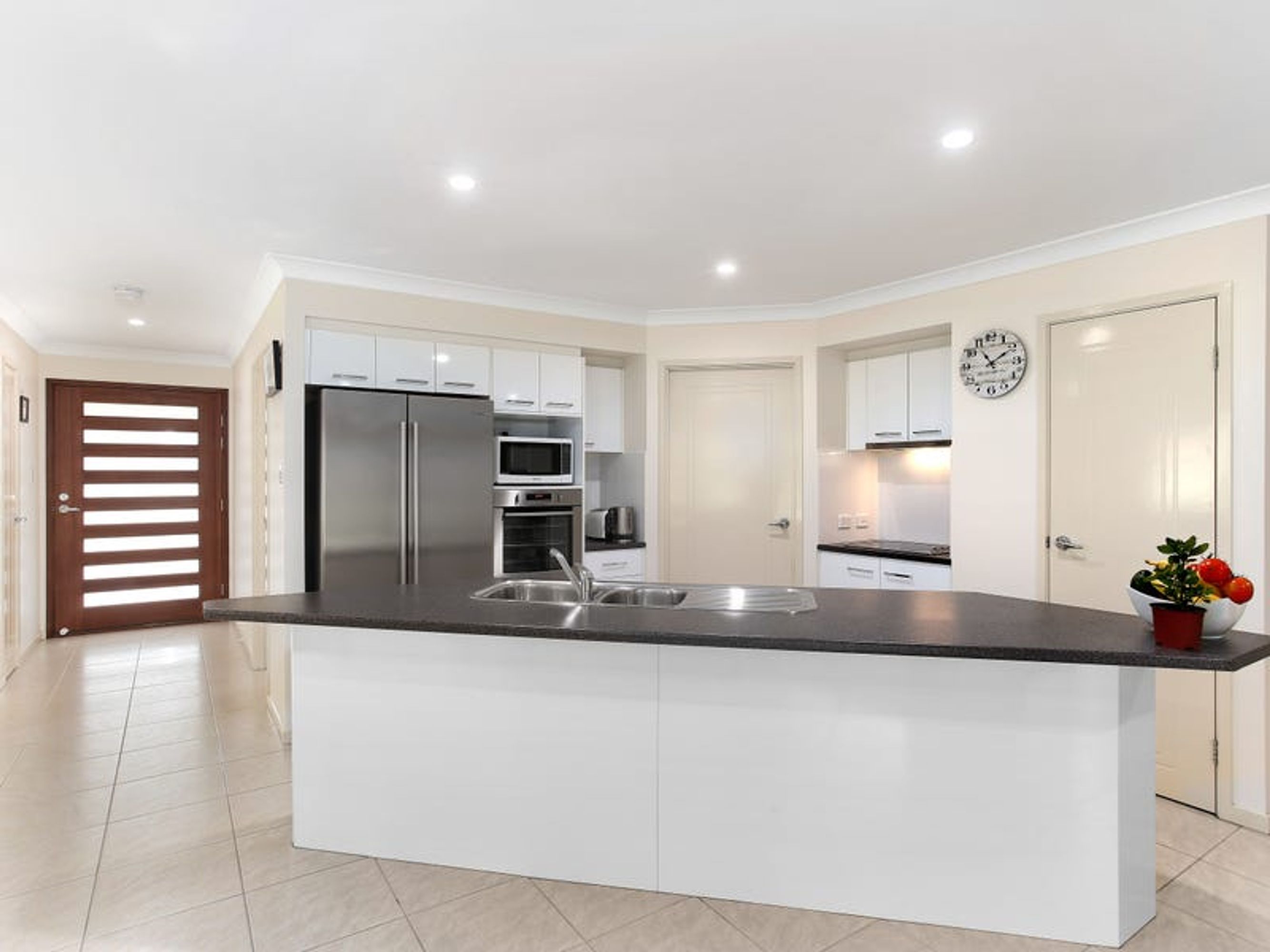 26 Edinburgh Drive, Townsend - Thumbnail 5