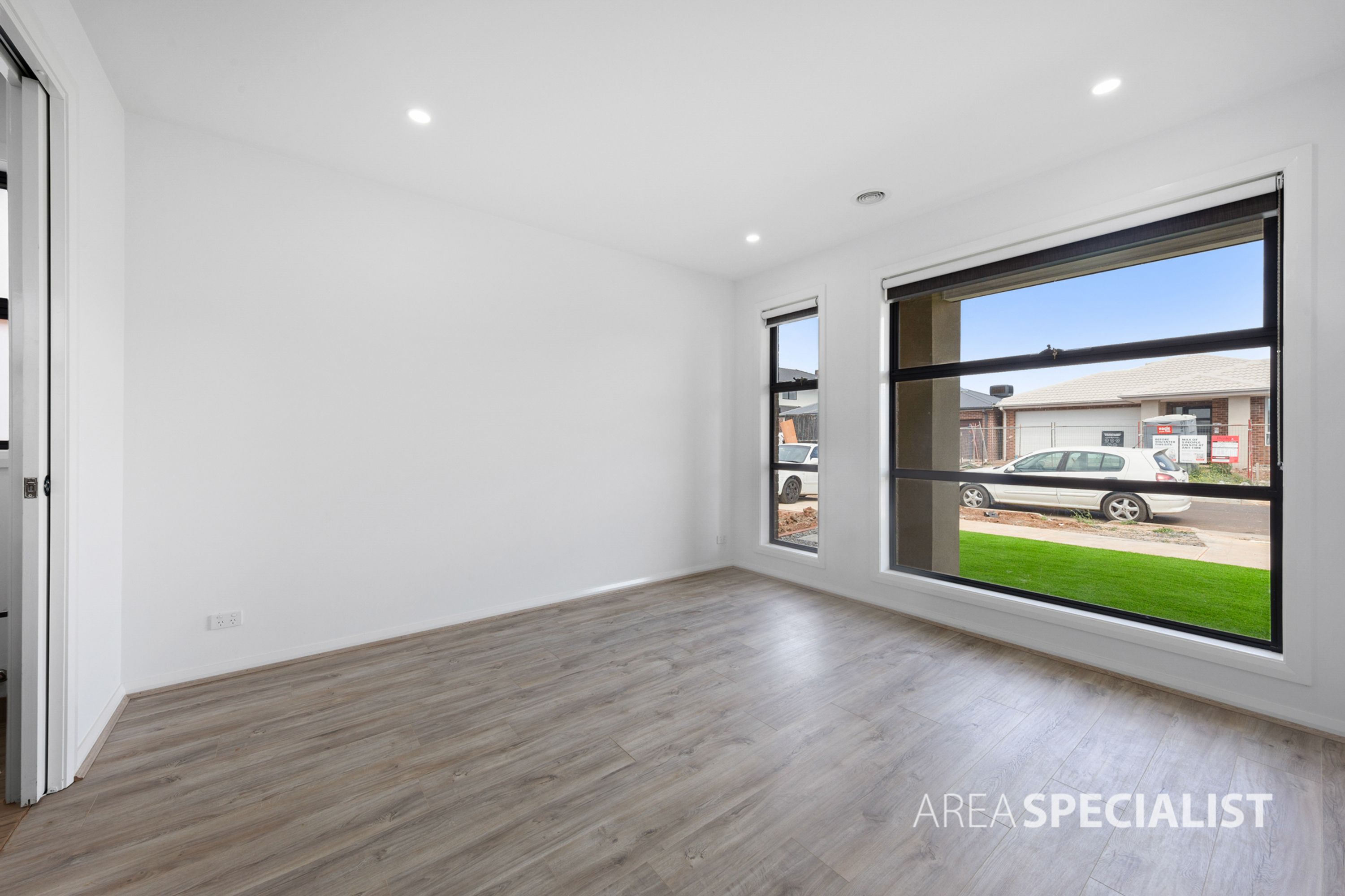 11 Messina Street, Fraser Rise VIC 3336, Fraser Rise - Thumbnail 7
