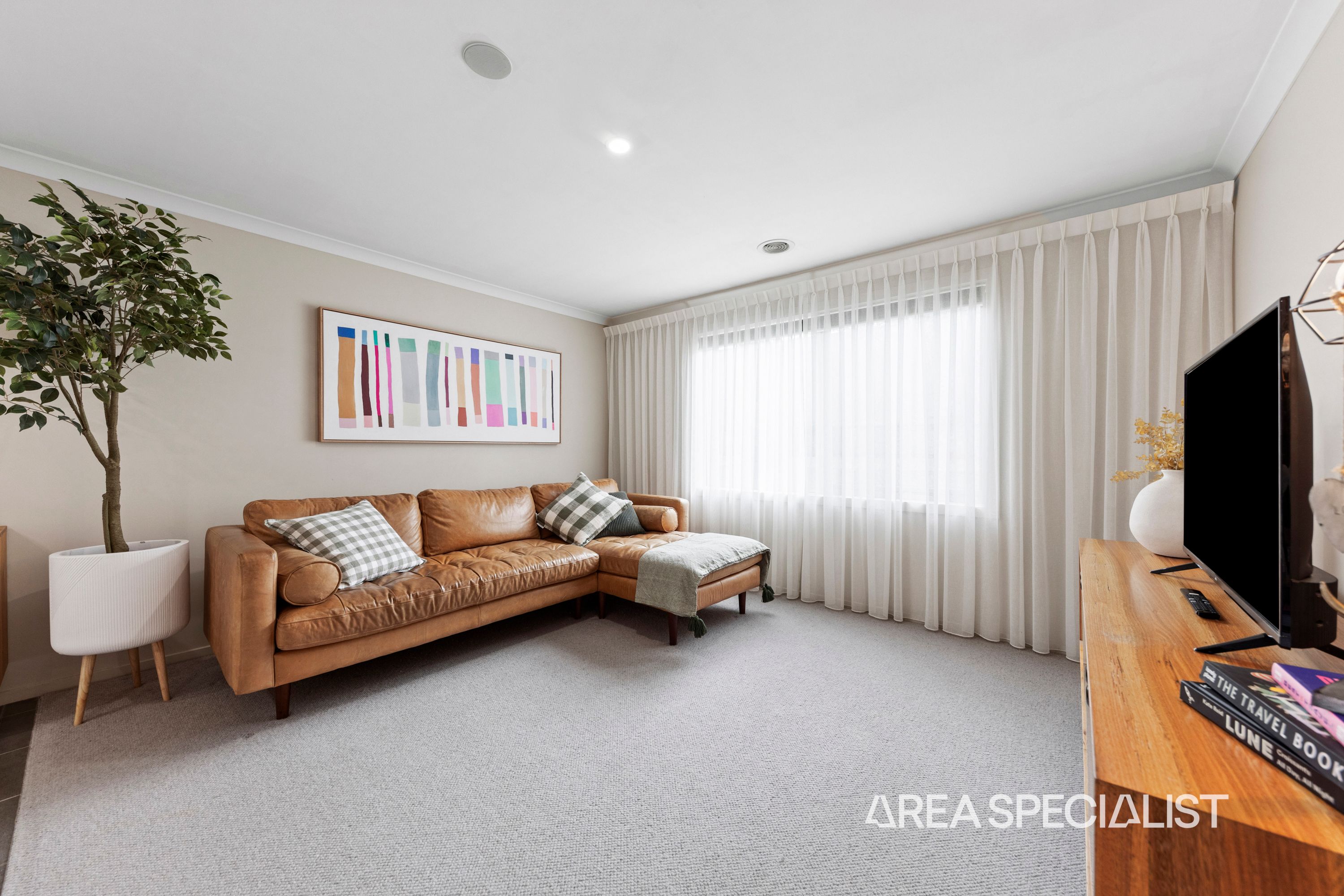 14 Elmside Avenue, Warragul - Thumbnail 6