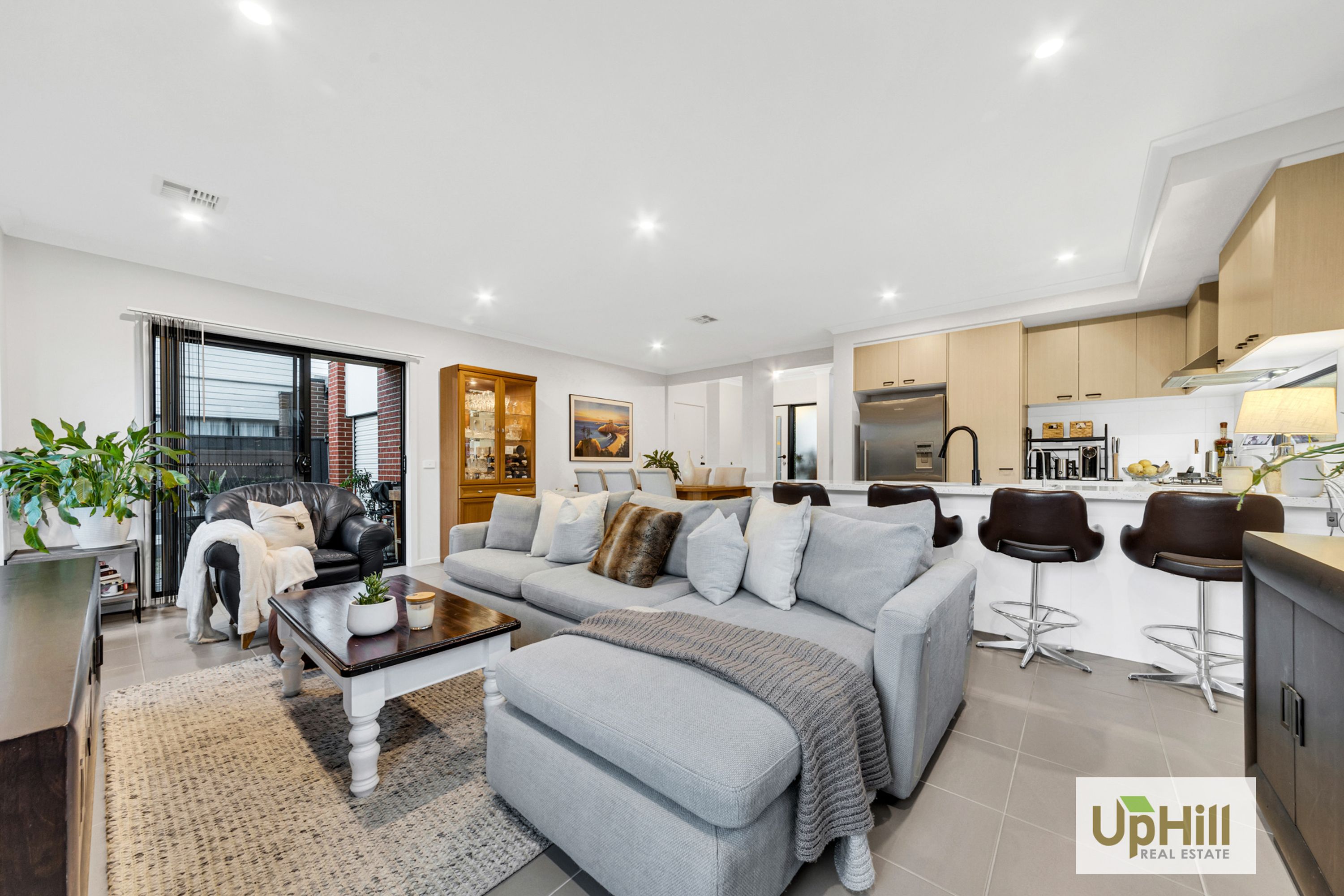 41 Barley Crescent, Clyde North - Thumbnail 5