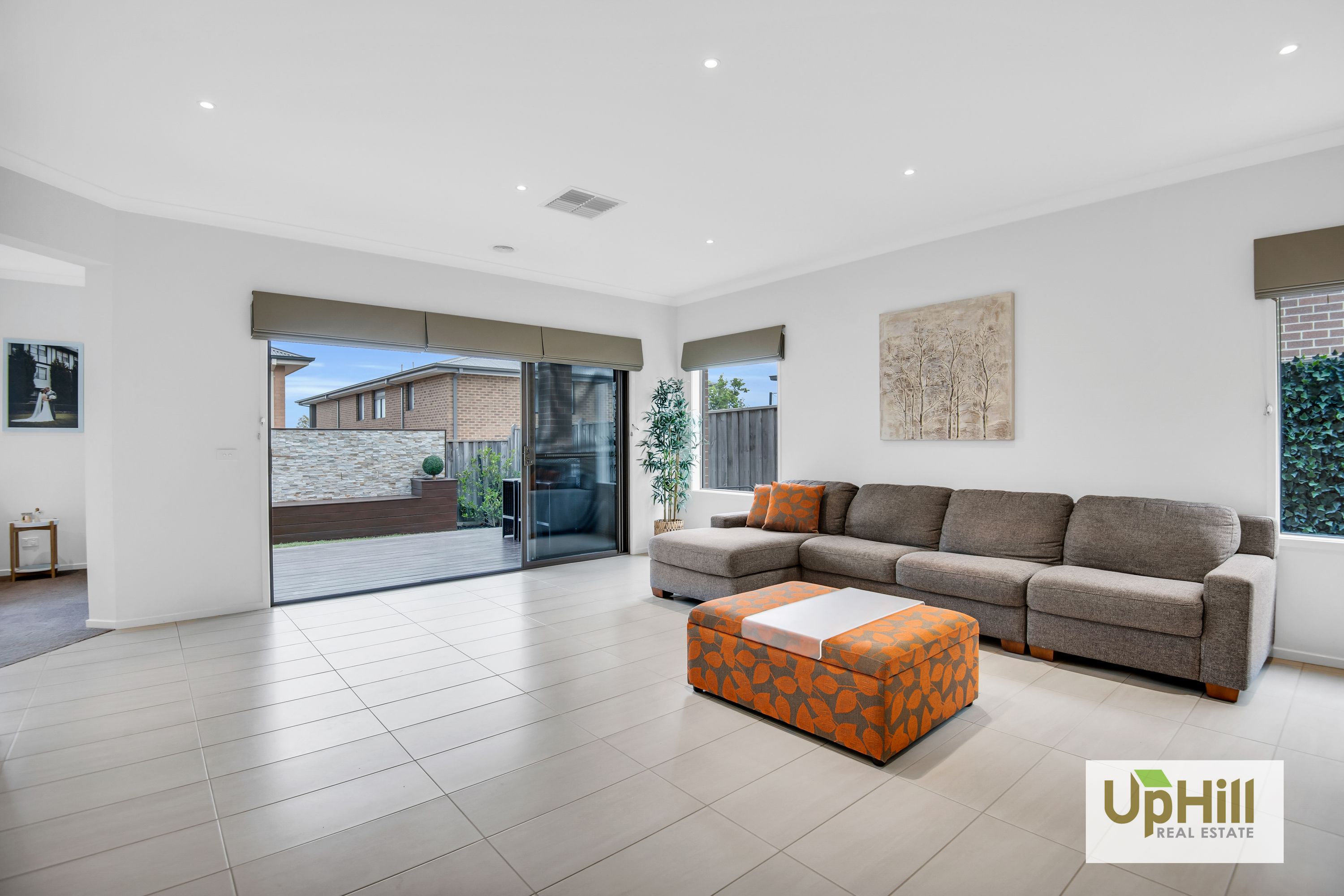 10 Coolana Drive, Clyde North - Thumbnail 8
