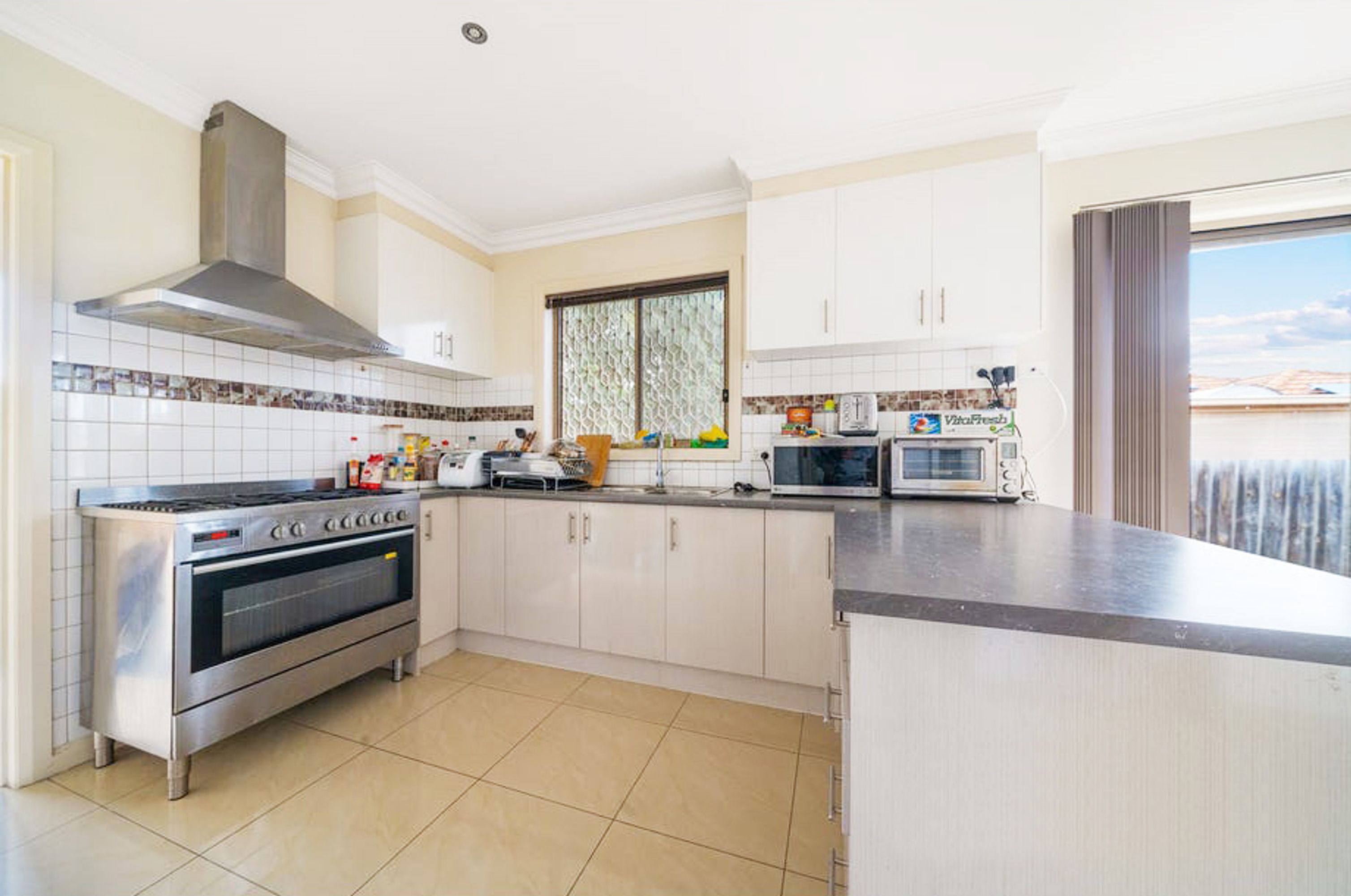 2/9 Gunyah Mews, St Albans VIC 3021, St Albans - Thumbnail 5