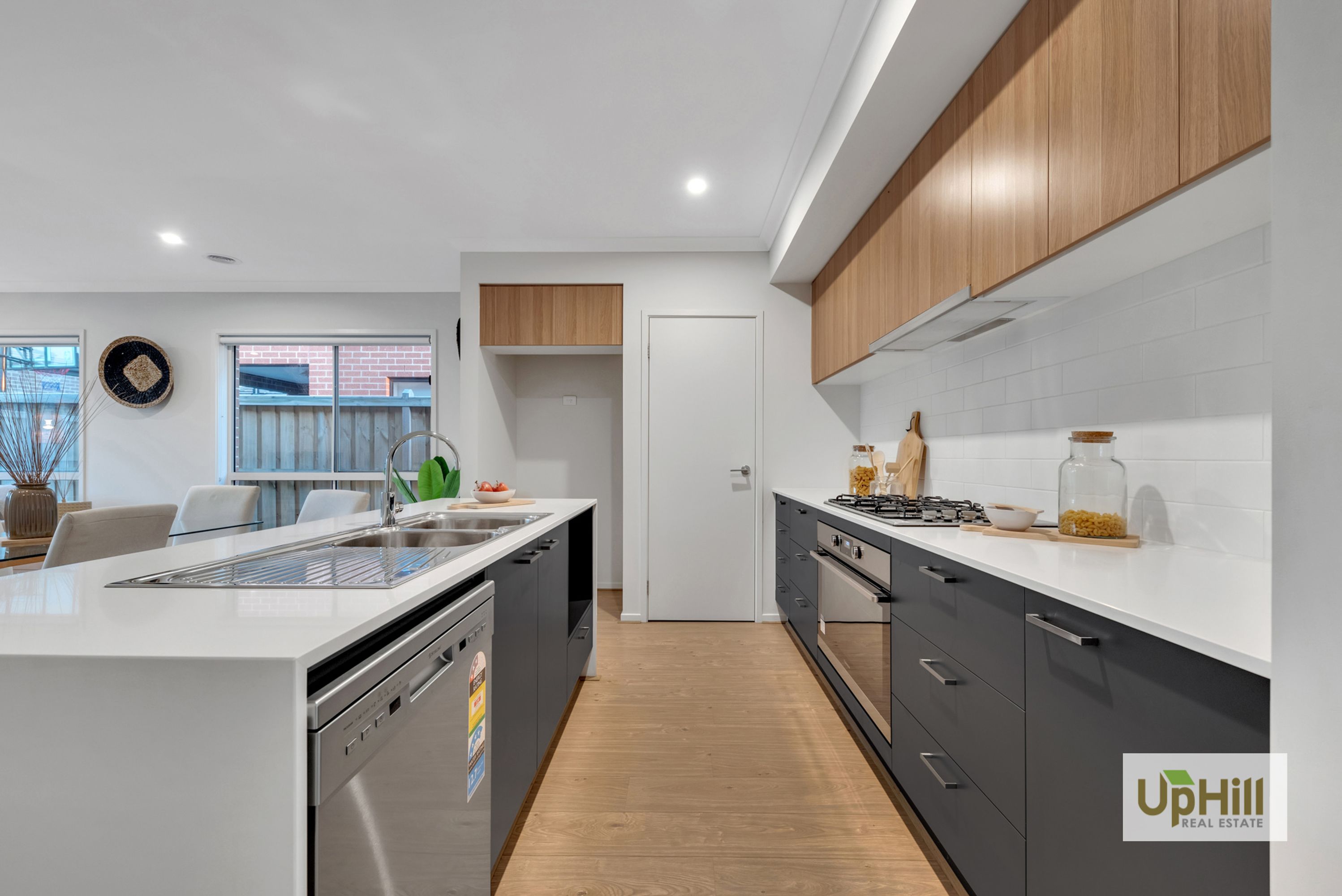 6 Clamoroso Drive, Clyde North - Thumbnail 7