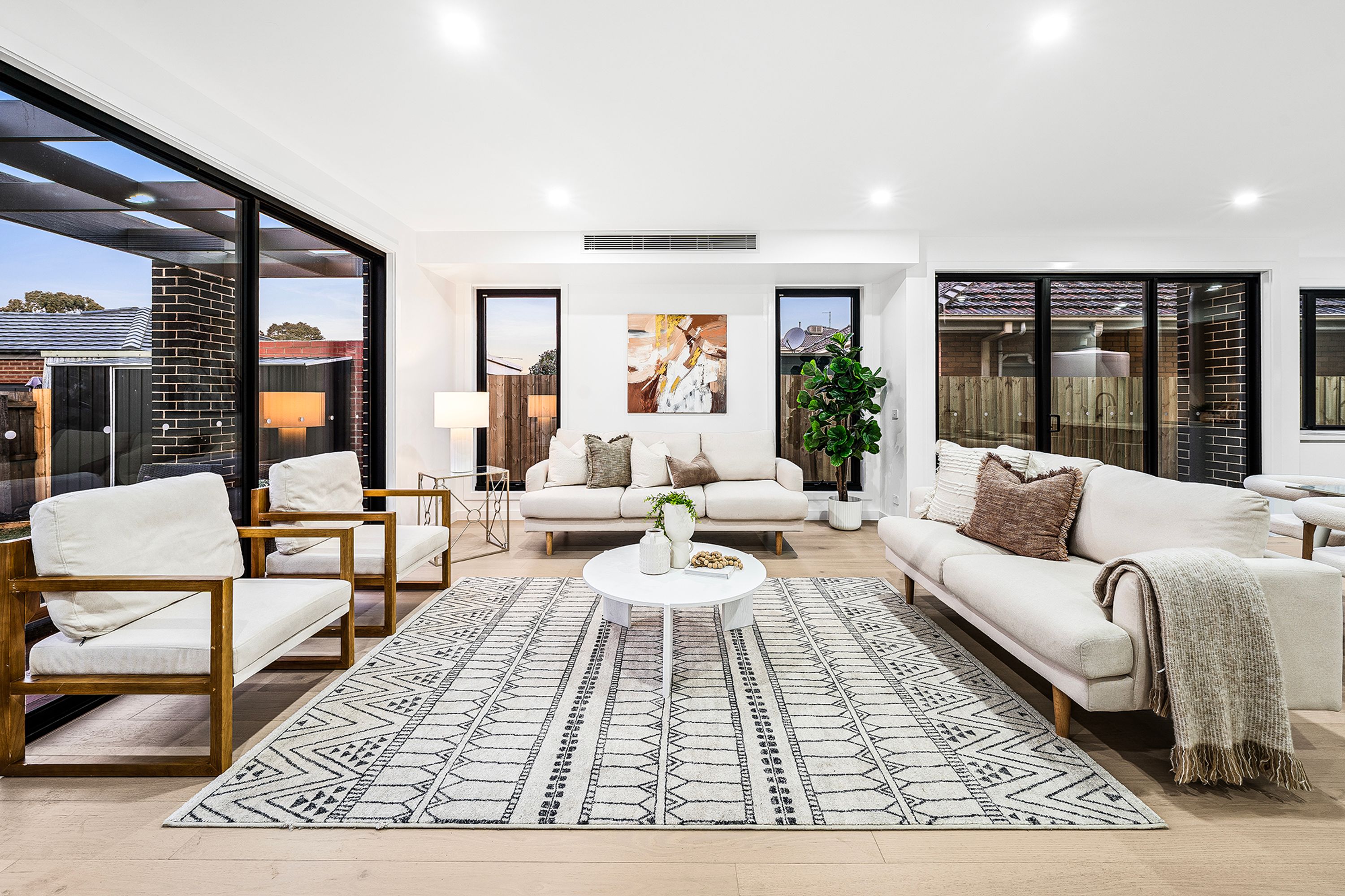 18 Lake Street, Avondale Heights VIC 3034, Avondale Heights - Thumbnail 4