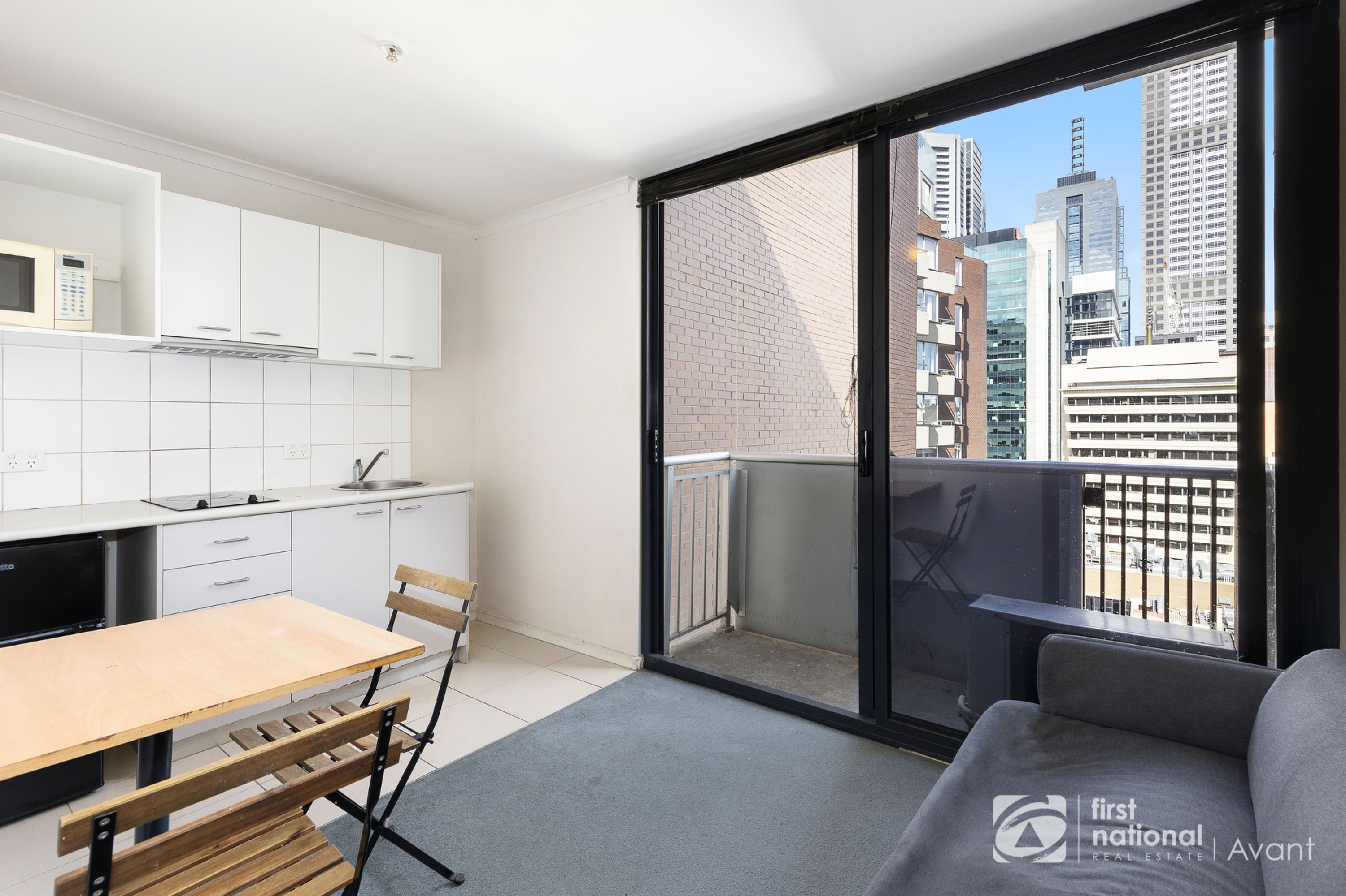 1388/139 Lonsdale Street, Melbourne - Thumbnail 3
