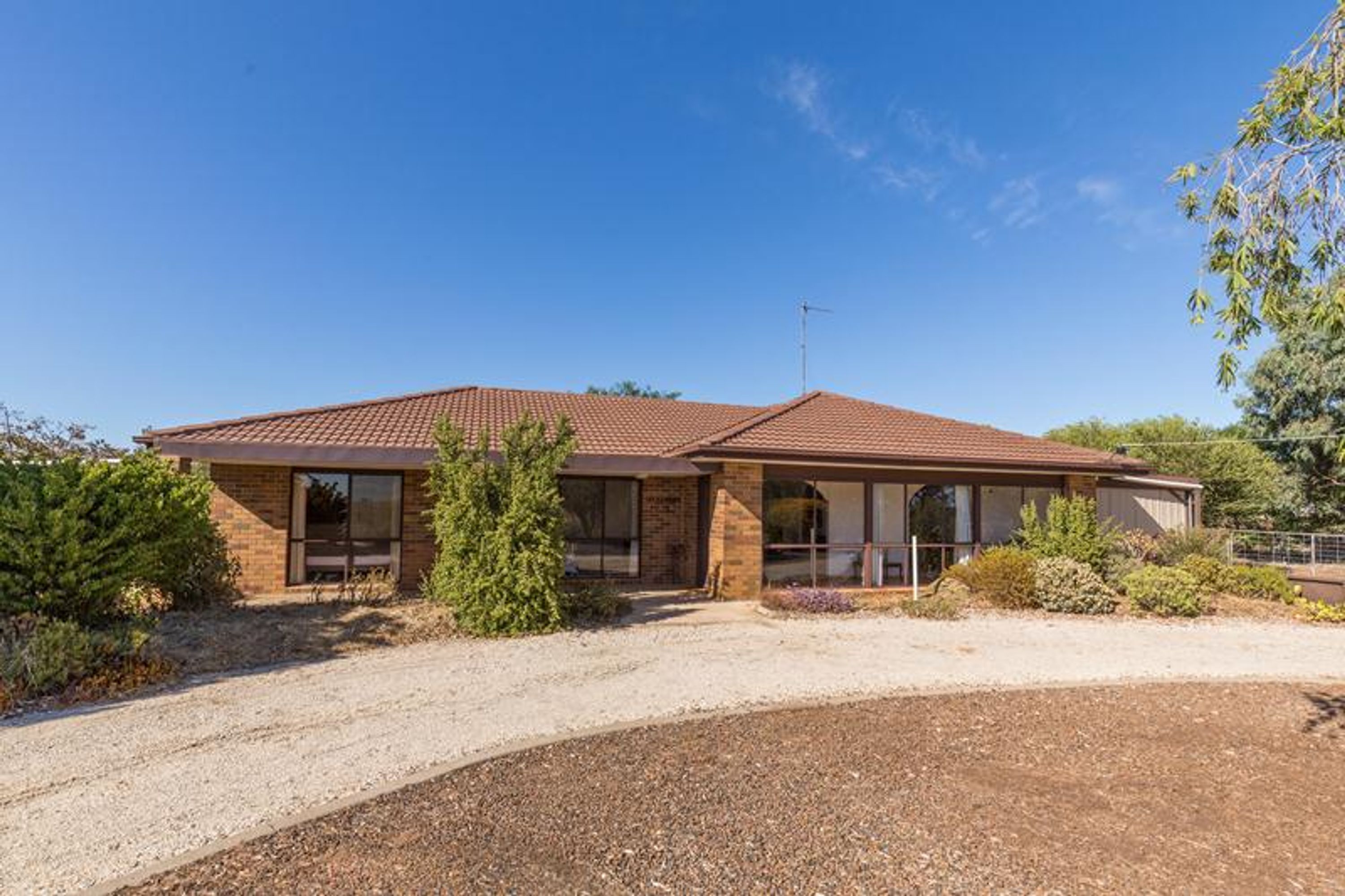 6 Riley Road, Horsham VIC 3400, Horsham - Thumbnail 4