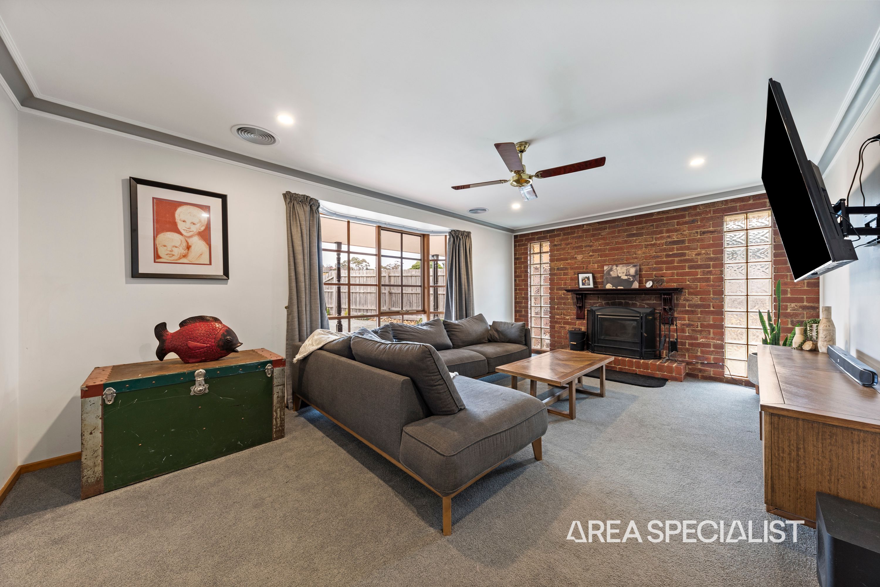 13 Sheffield Close, Pakenham - Thumbnail 4