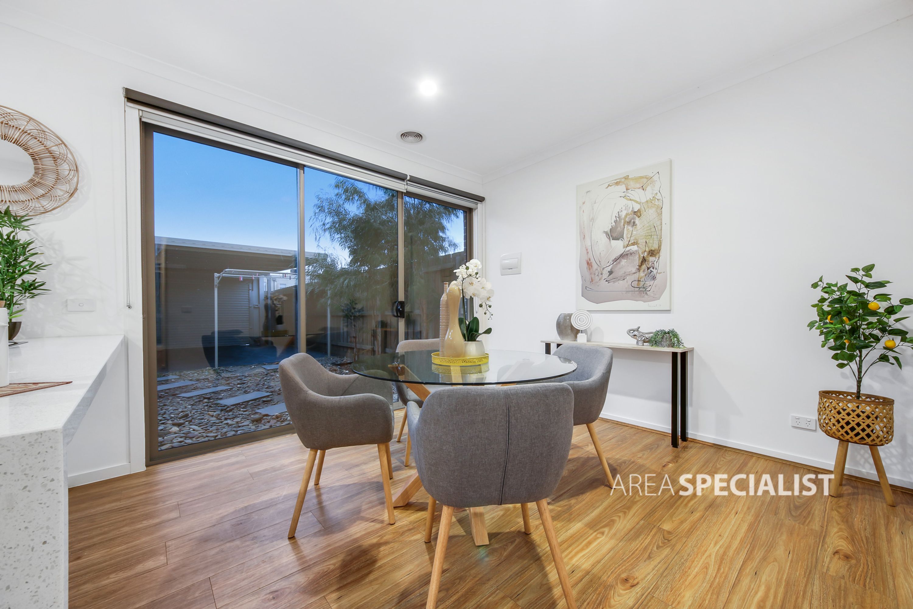 97 Lynbrook Boulevard, Lynbrook, Lynbrook - Thumbnail 5