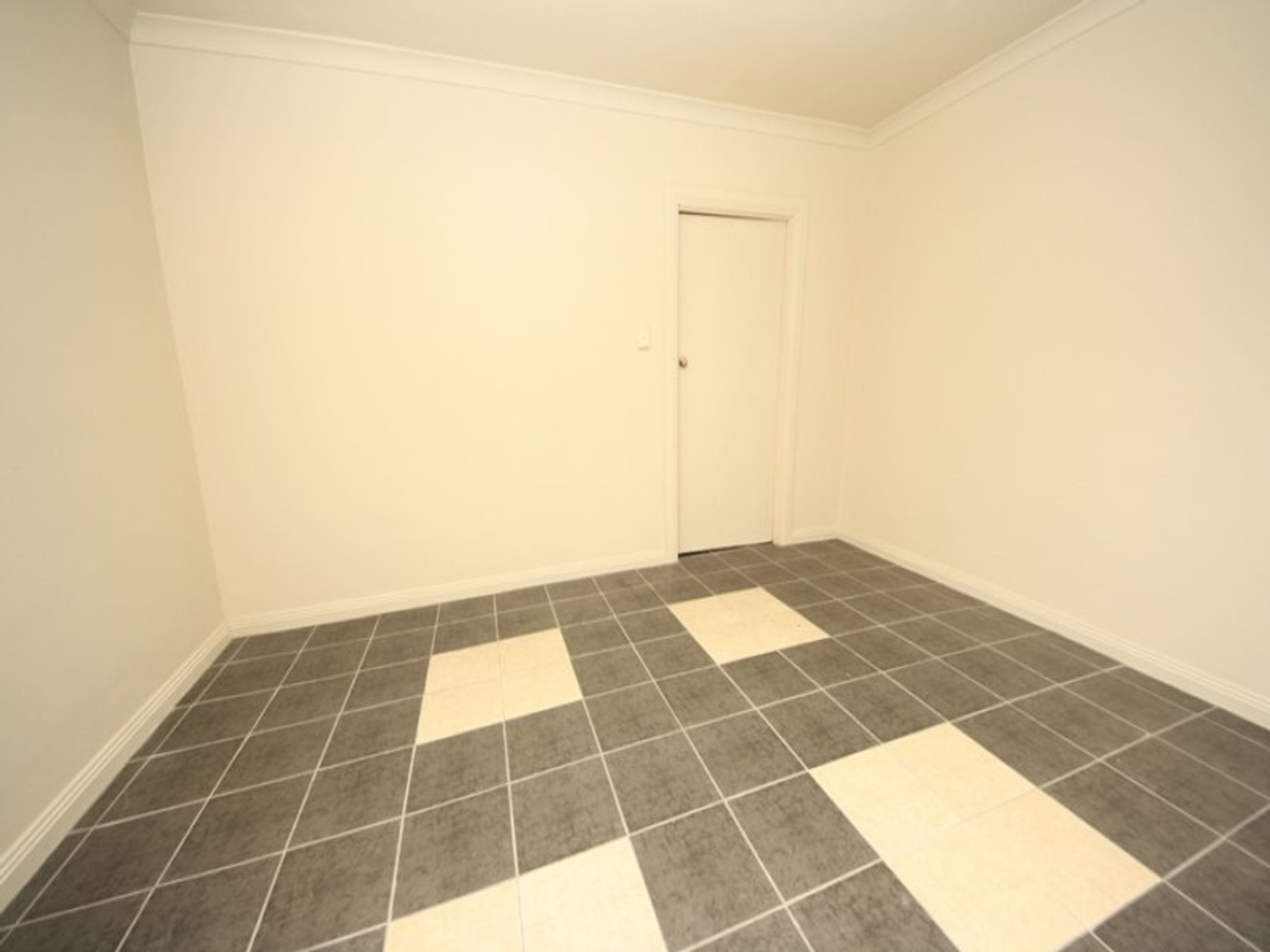 11 Anderson Street, Horsham VIC 3400, Horsham - Thumbnail 3