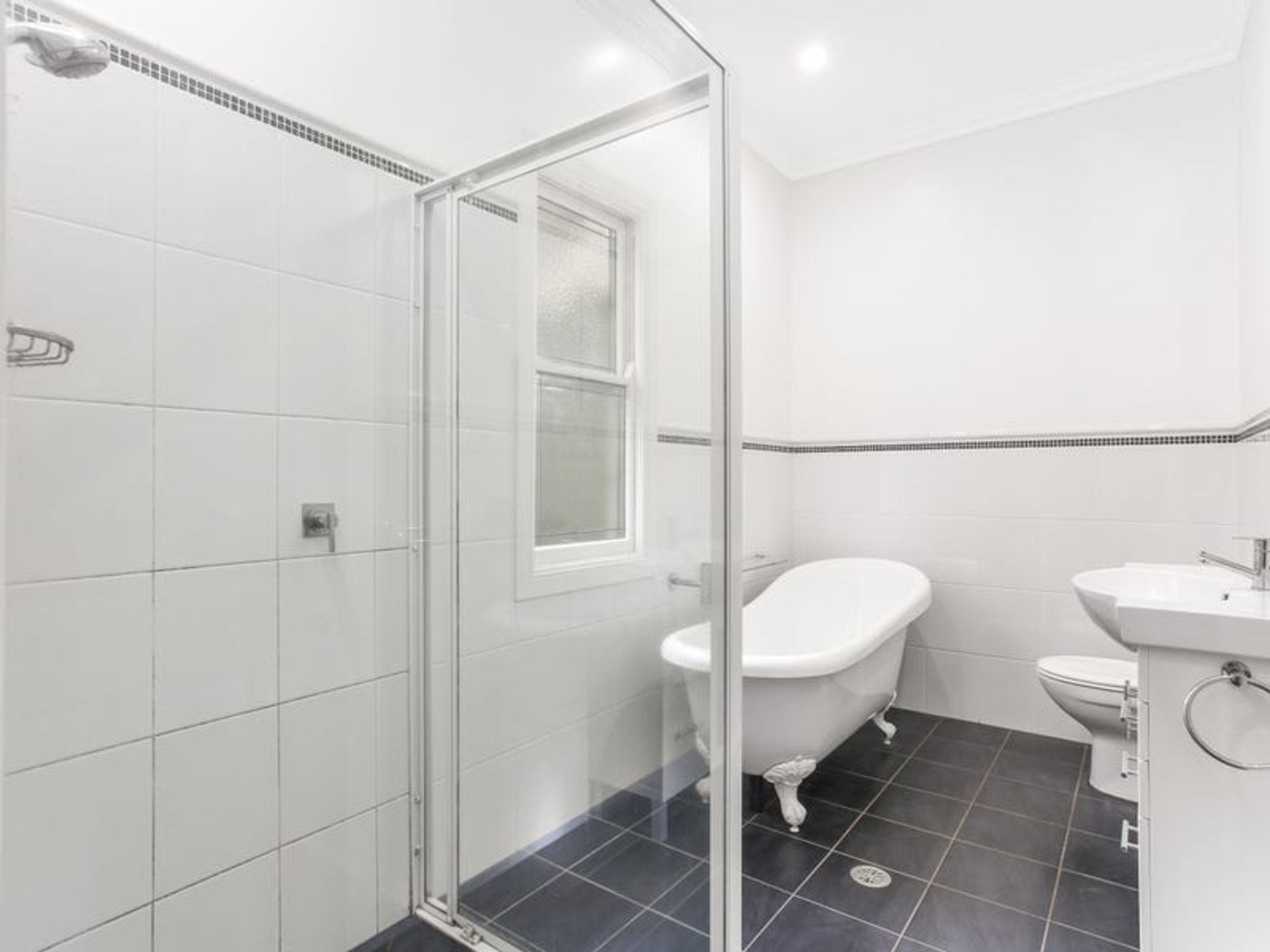 60 Havelock Street, Lawrence - Thumbnail 5
