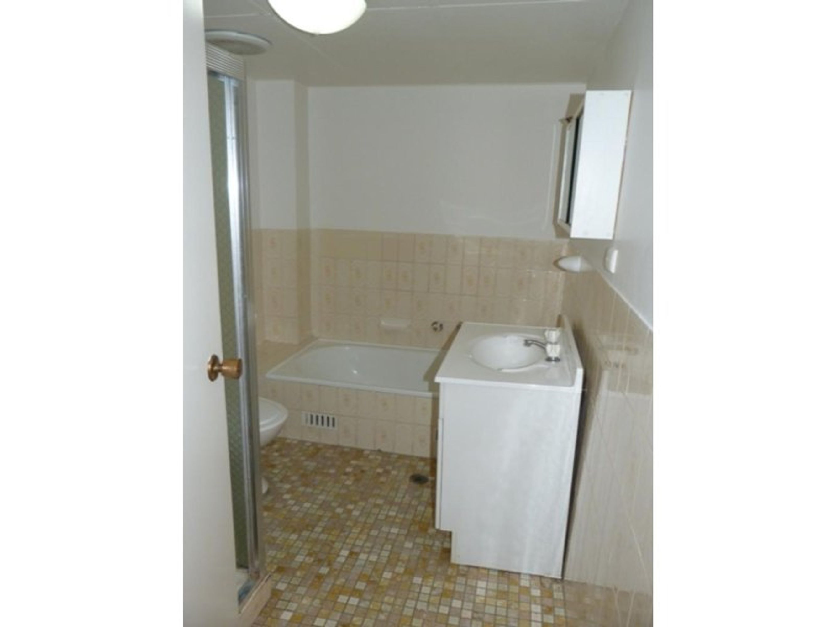 26/1 Carlton  Pde, Carlton, Carlton - Thumbnail 5