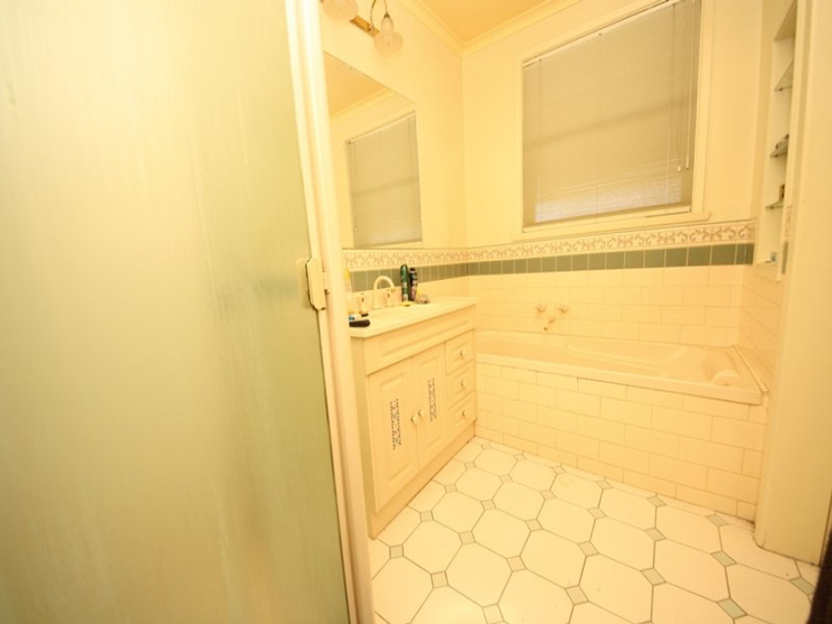 5 Felstead Avenue, Horsham VIC 3400, Horsham - Thumbnail 5