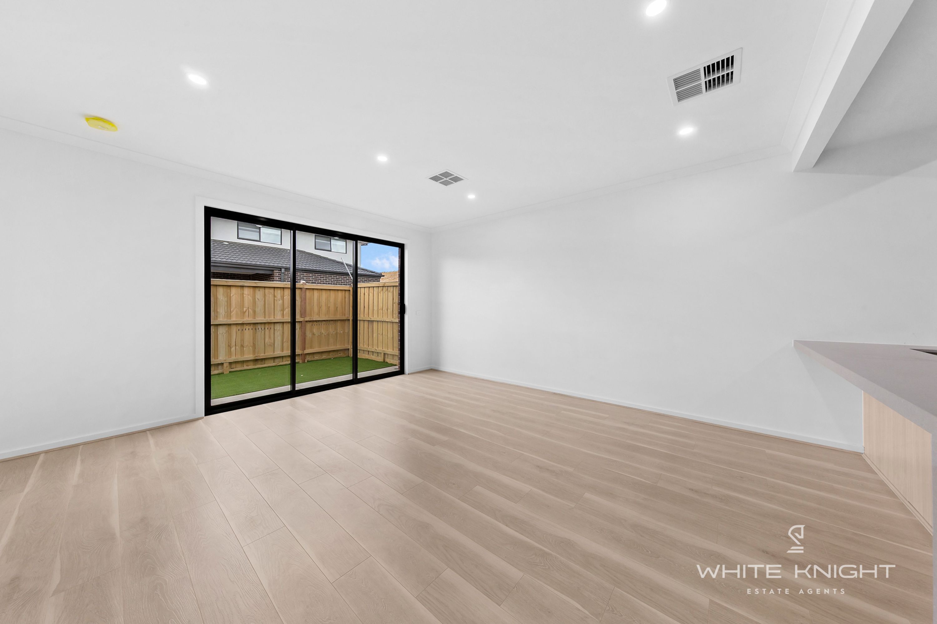 13 International Street, Deanside VIC 3336, Deanside - Thumbnail 5