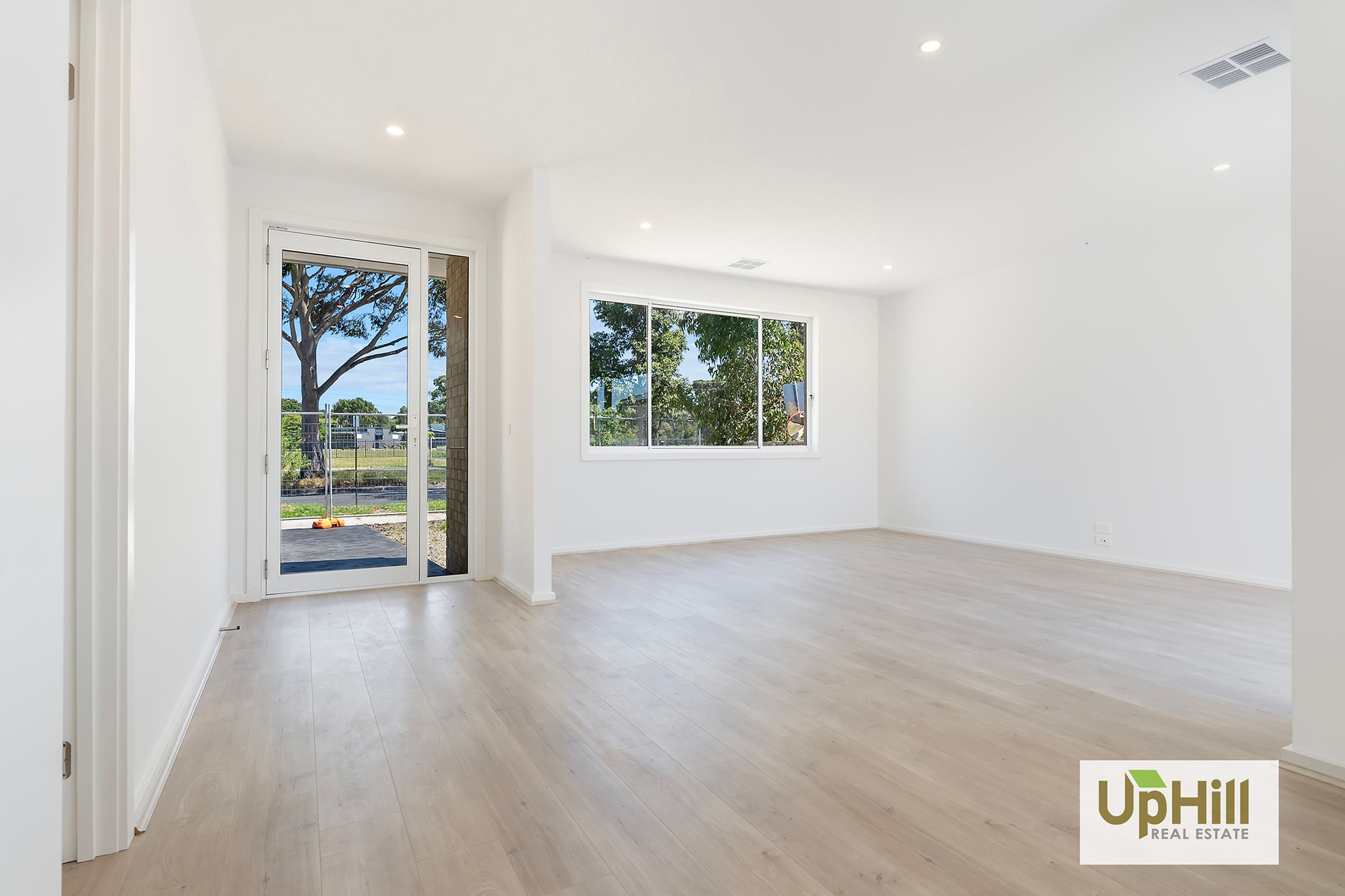 1/148 Princes Highway, Pakenham - Thumbnail 2