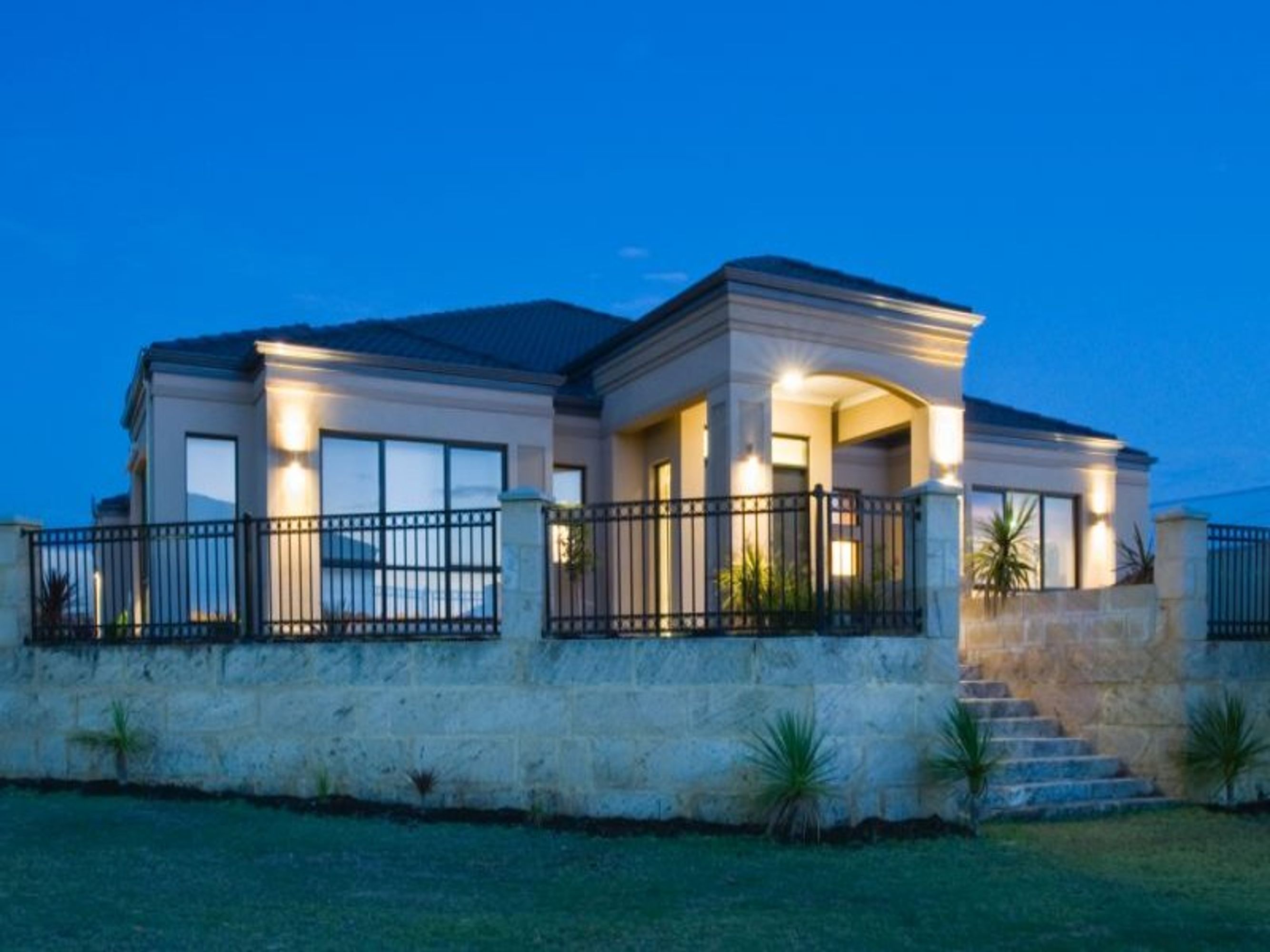 2 Josbury Corner, Carramar - Thumbnail 2