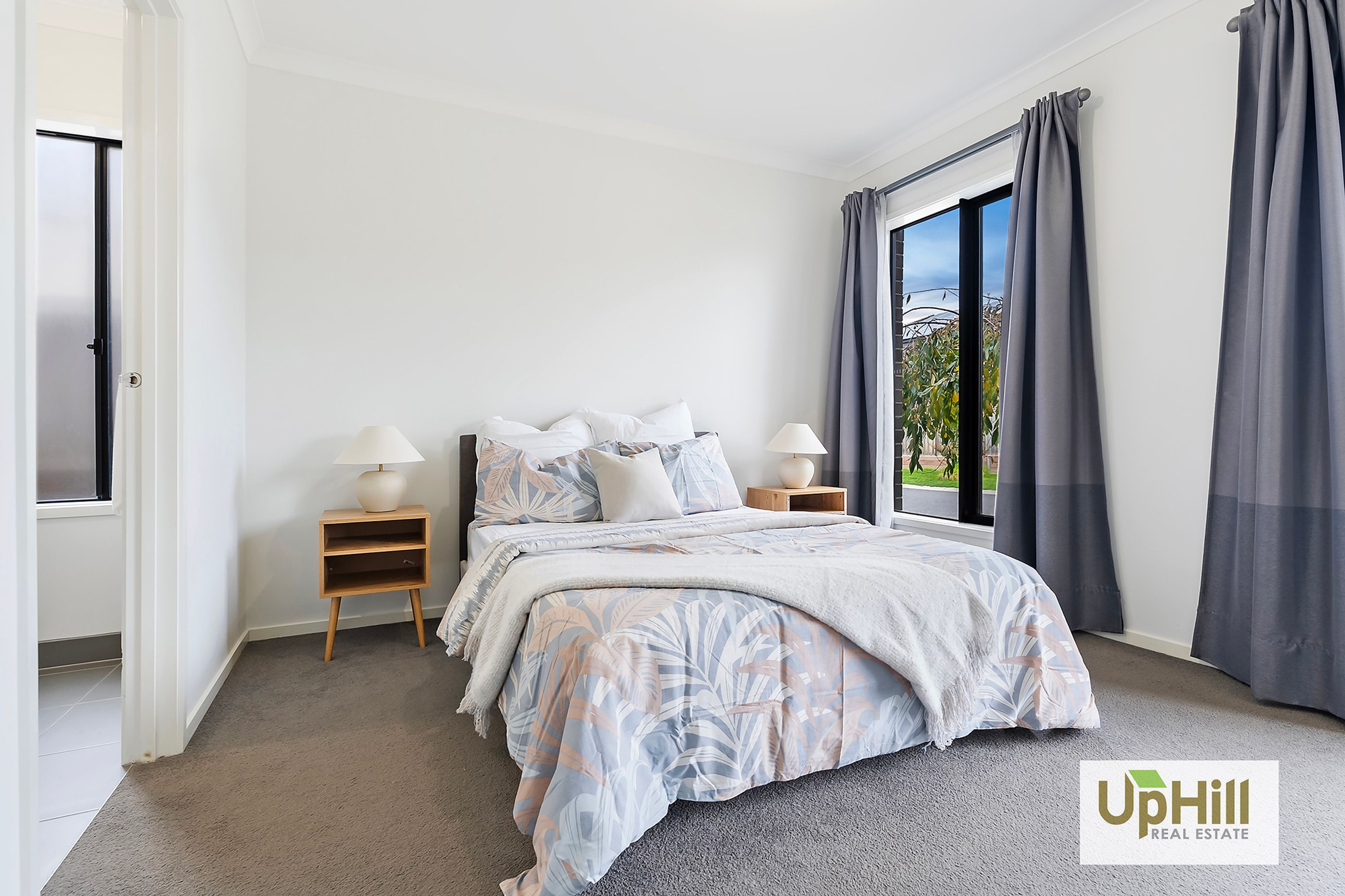 15 Dressen Way, Clyde North - Thumbnail 2