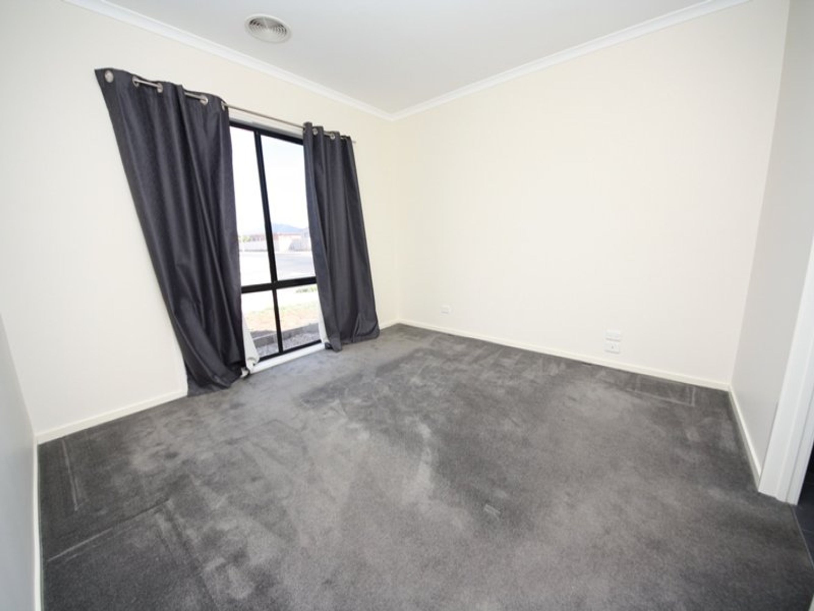 1A Oliver Court, Horsham VIC 3400, Horsham - Thumbnail 2