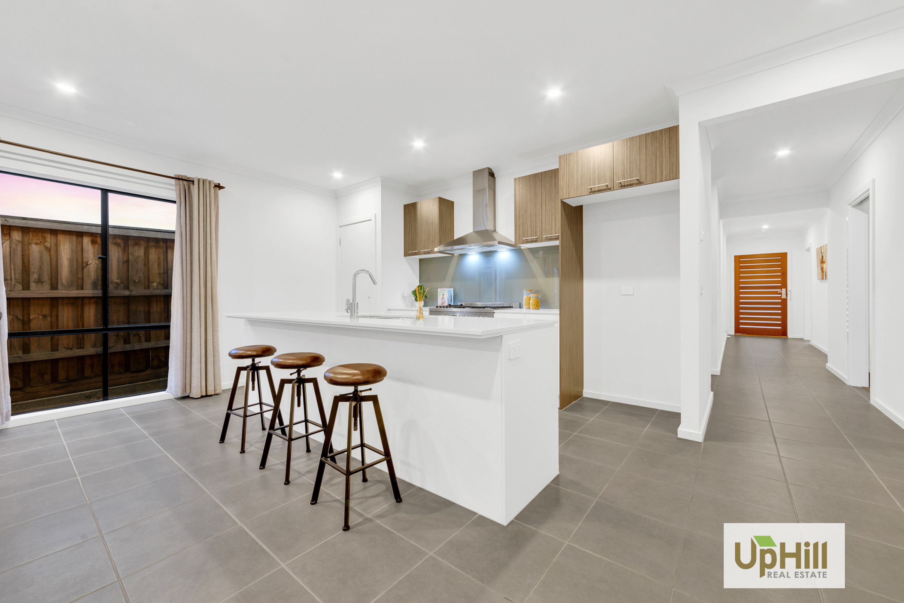 4 Castra Avenue, Clyde - Thumbnail 5