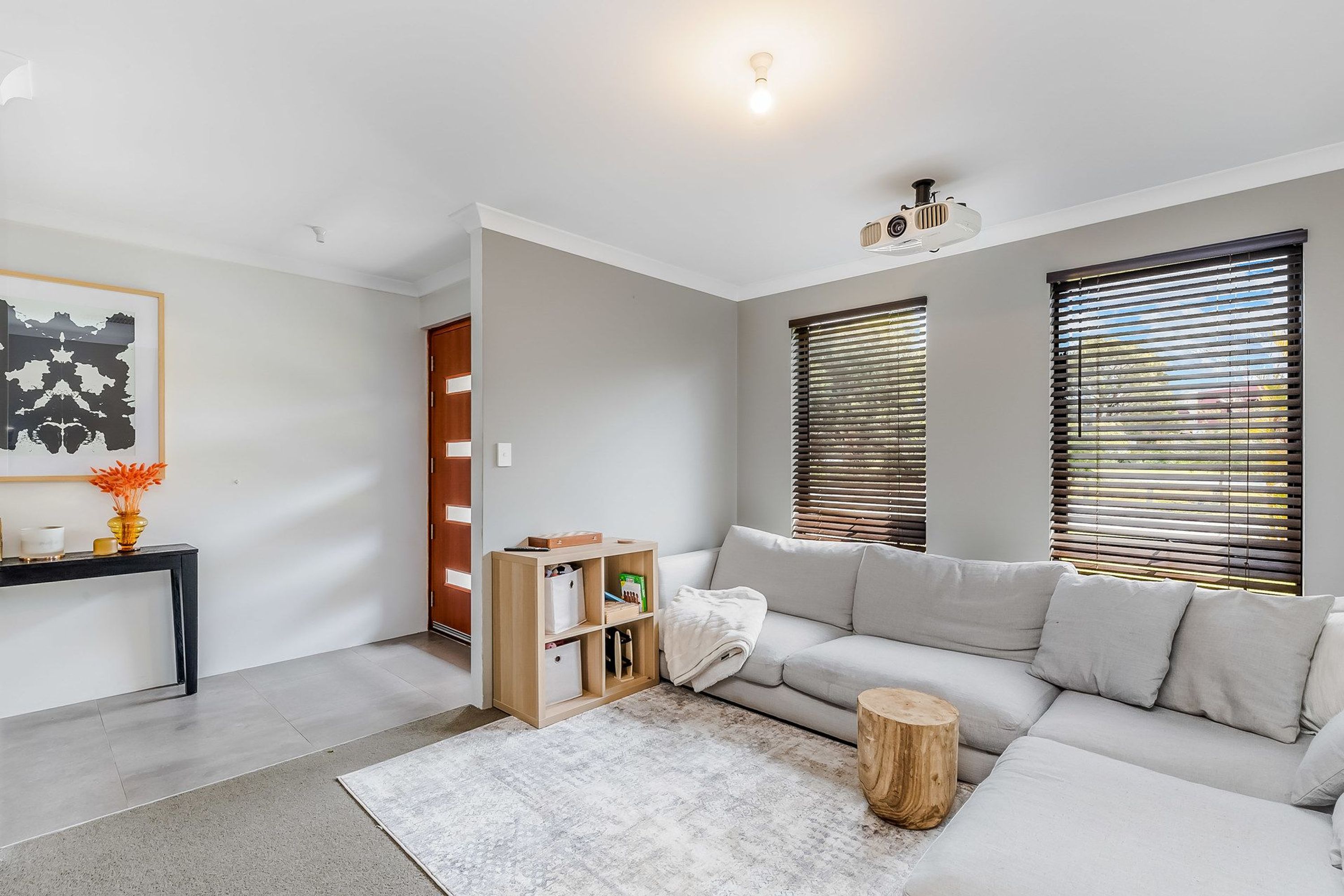 32 Bethwyn Circuit, Madeley - Thumbnail 4