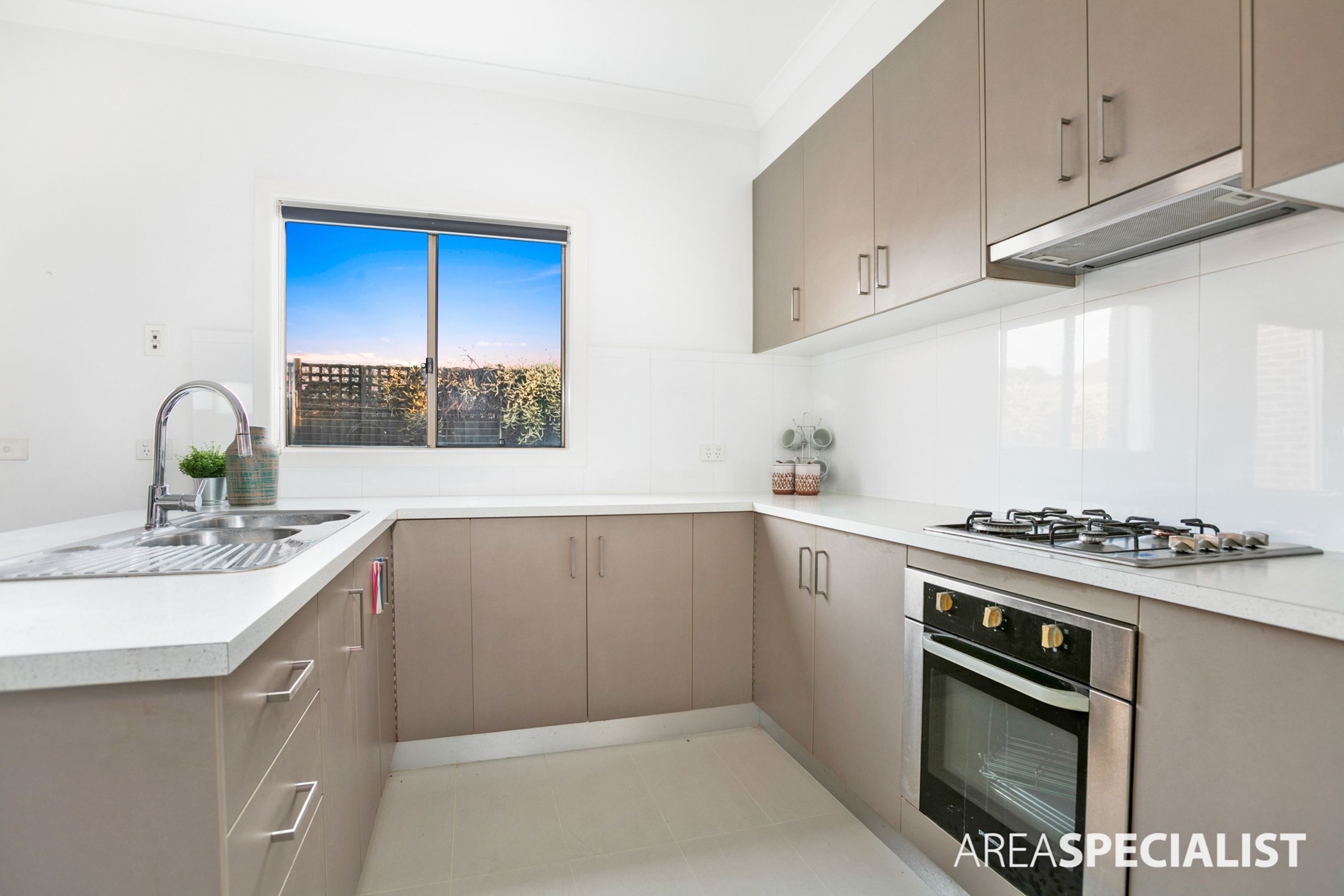 2/27 Montasell Avenue, Deer Park VIC 3023, Deer Park - Thumbnail 7