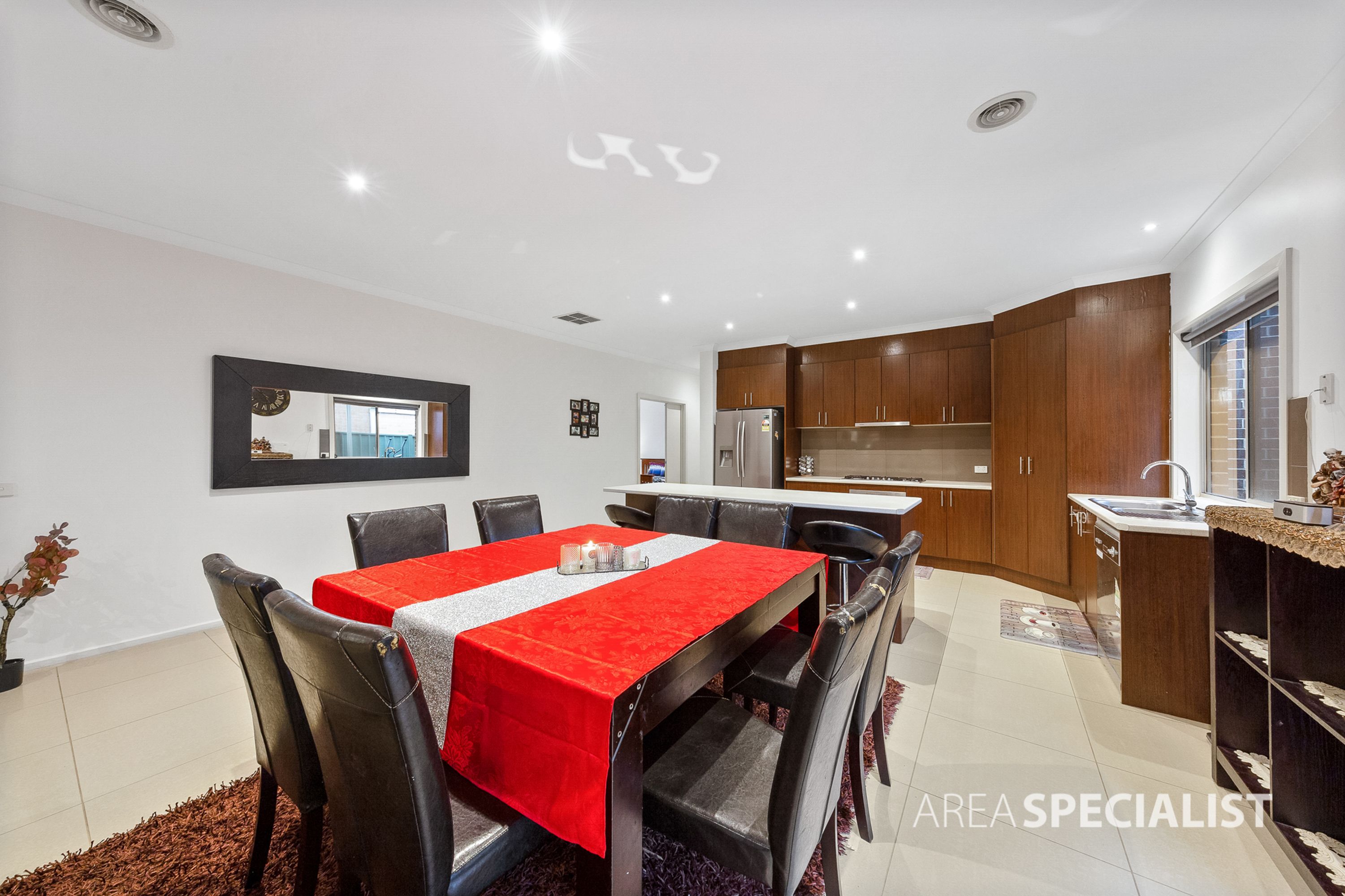 7 Dahlia Drive, Caroline Springs VIC 3023, Caroline Springs - Thumbnail 6
