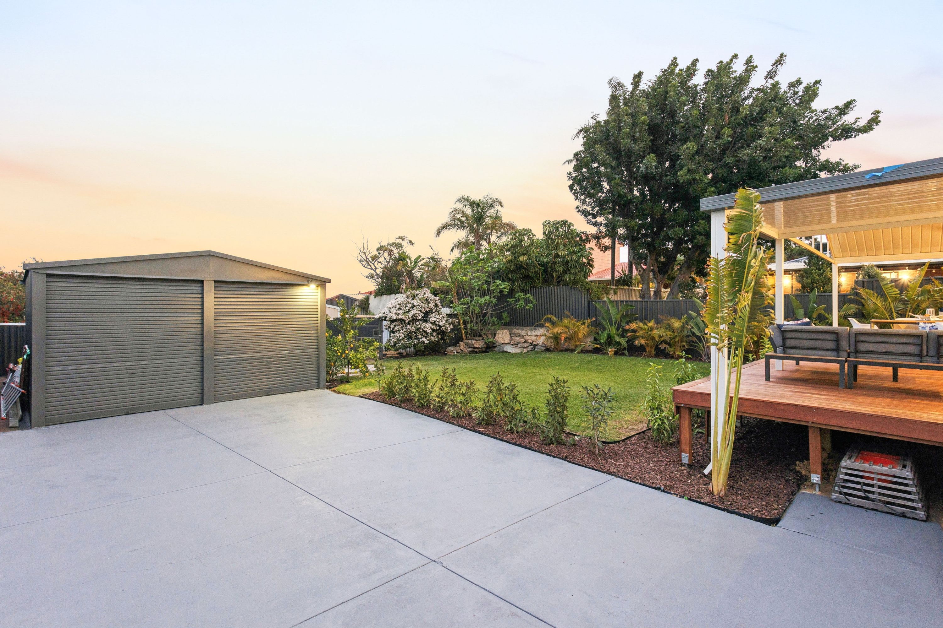 24 WARWICK ROAD, Marmion - Thumbnail 3