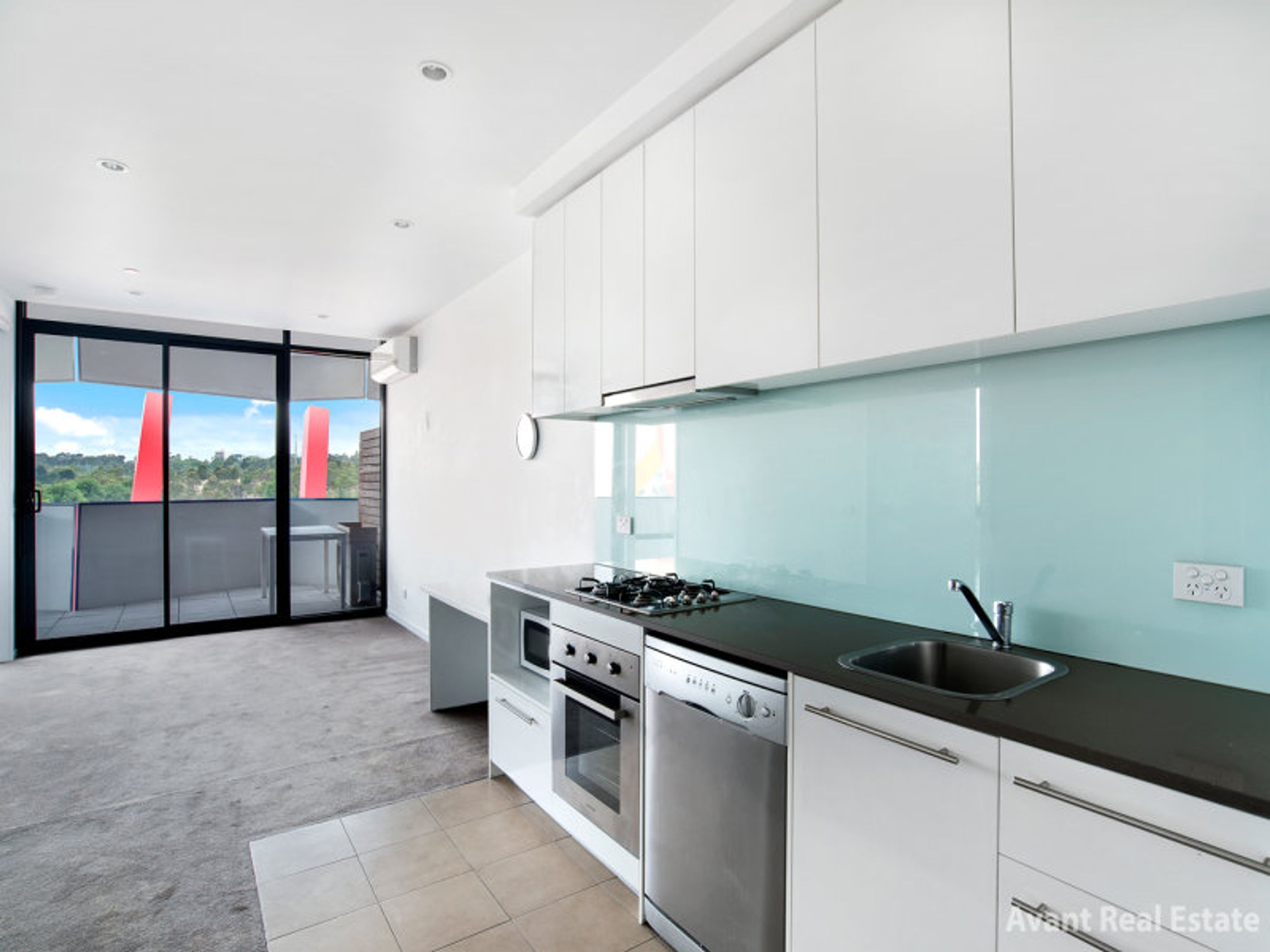 633/38 Mt Alexander Road, Travancore - Thumbnail 2